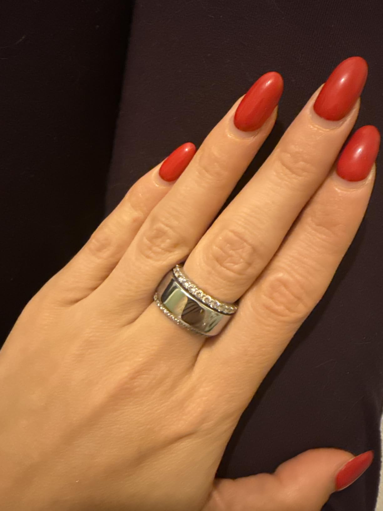 Oura Ring 4 - Smart Ring - Silver - Size 9 - Sleep, Activity, Women's Health, AI Advisor, Up to 8 Days of Battery Life, Oura App, Android & iOS Compatible customer photo 1