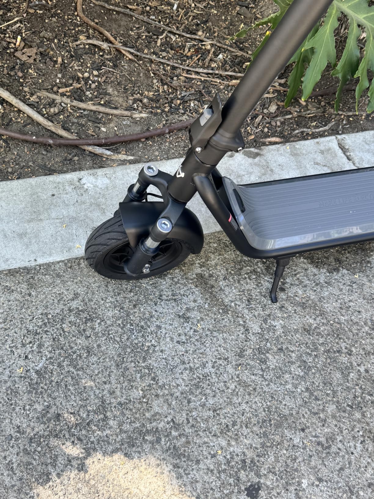NIU 100P/100F/300P/300X Electric Scooter Adult - E Scooter with Suspension, 600-1000W Peak Power, 18-37.3 Miles Max Range, Top Speed 17.4-23.6MPH, Commuting E-Scooter customer photo 2