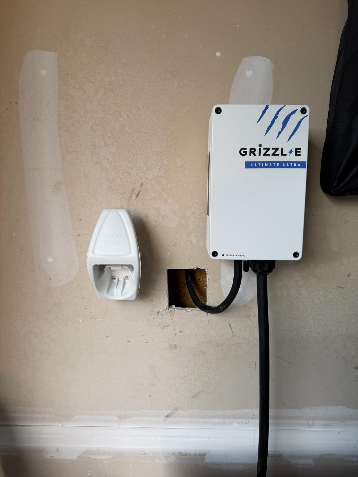Grizzl-E Ultimate 48A Level 2 Electric Vehicle (EV) Charger, UL Tested and Certified, Metal Case, Indoor/Outdoor, Hardwired, Ultra Edition, J1772 customer photo 1