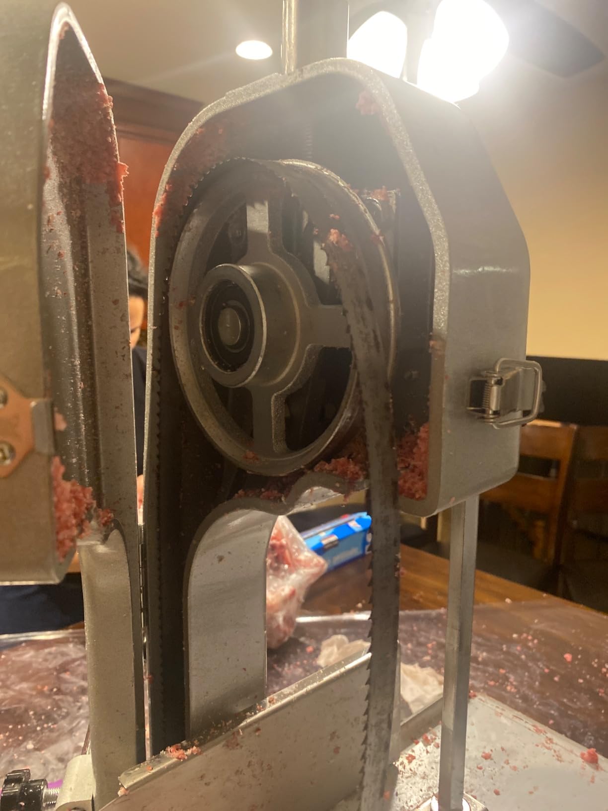 VEVOR Commercial Electric Meat Bandsaw, 650W Stainless Steel Countertop Bone Sawing Machine, Workbeach 12.4
