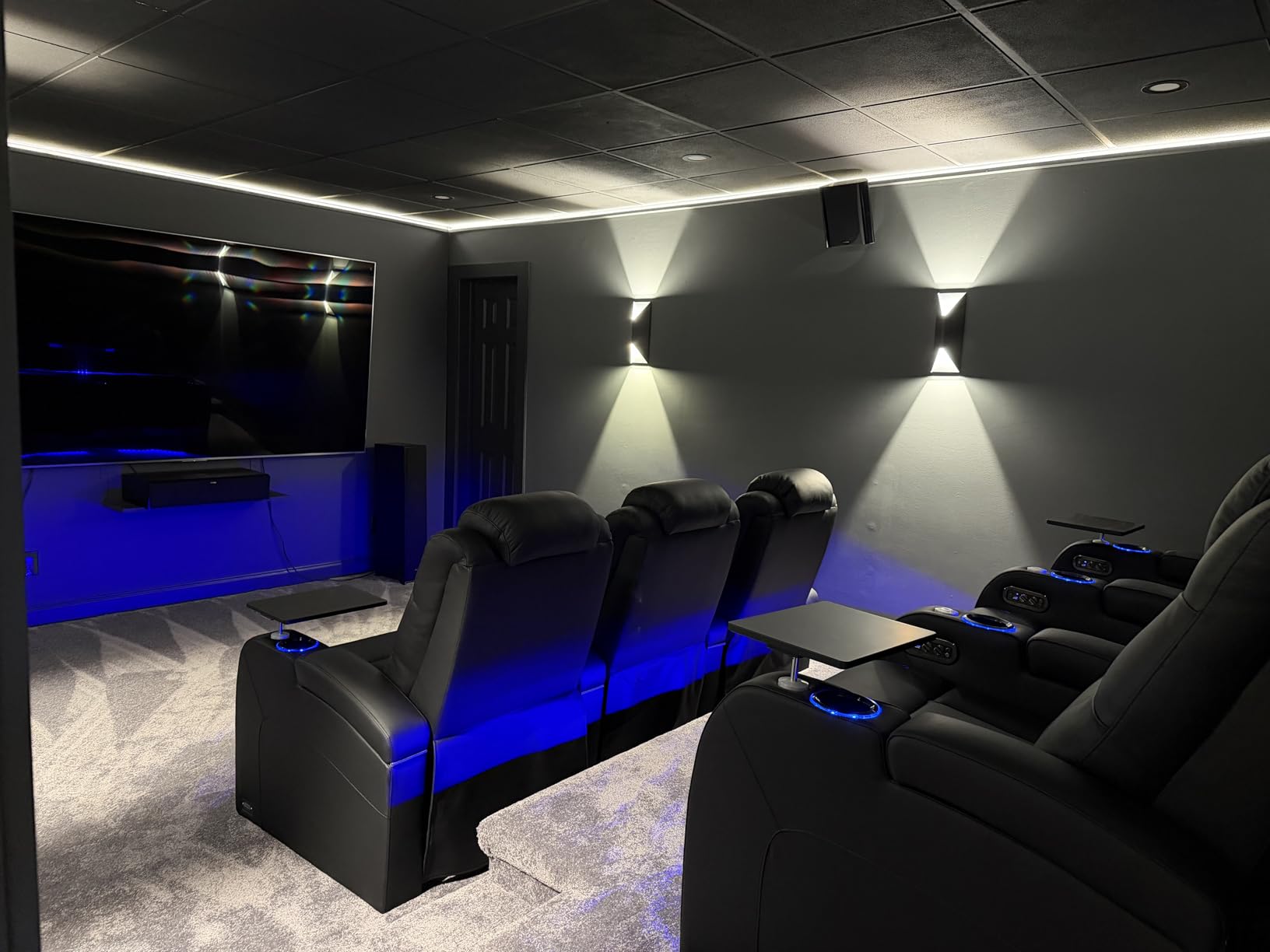 comfiroom Home Theater Seating, Top-Grain Leather Power Recliner Chair | Simple Style Black Dual Power Electric Headrest Movie Theater Chairs Gaming Sofa with Tray Table, Row of 4 customer photo 1