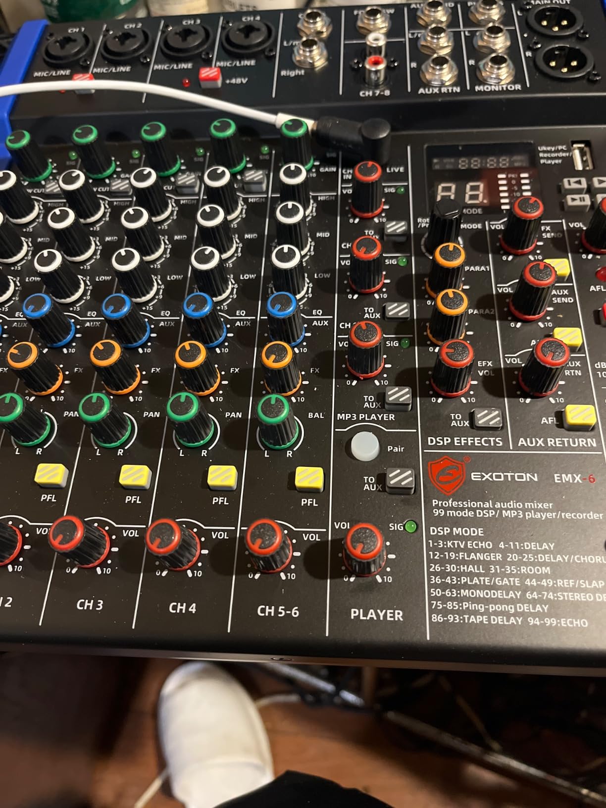 EXOTON Professional Audio Mixer Console, 6 Channel with USB, Bluetooth, MP3 Input, 48V Phantom Power, Ideal for Studio, Live Performance, and DJ Use customer photo 2