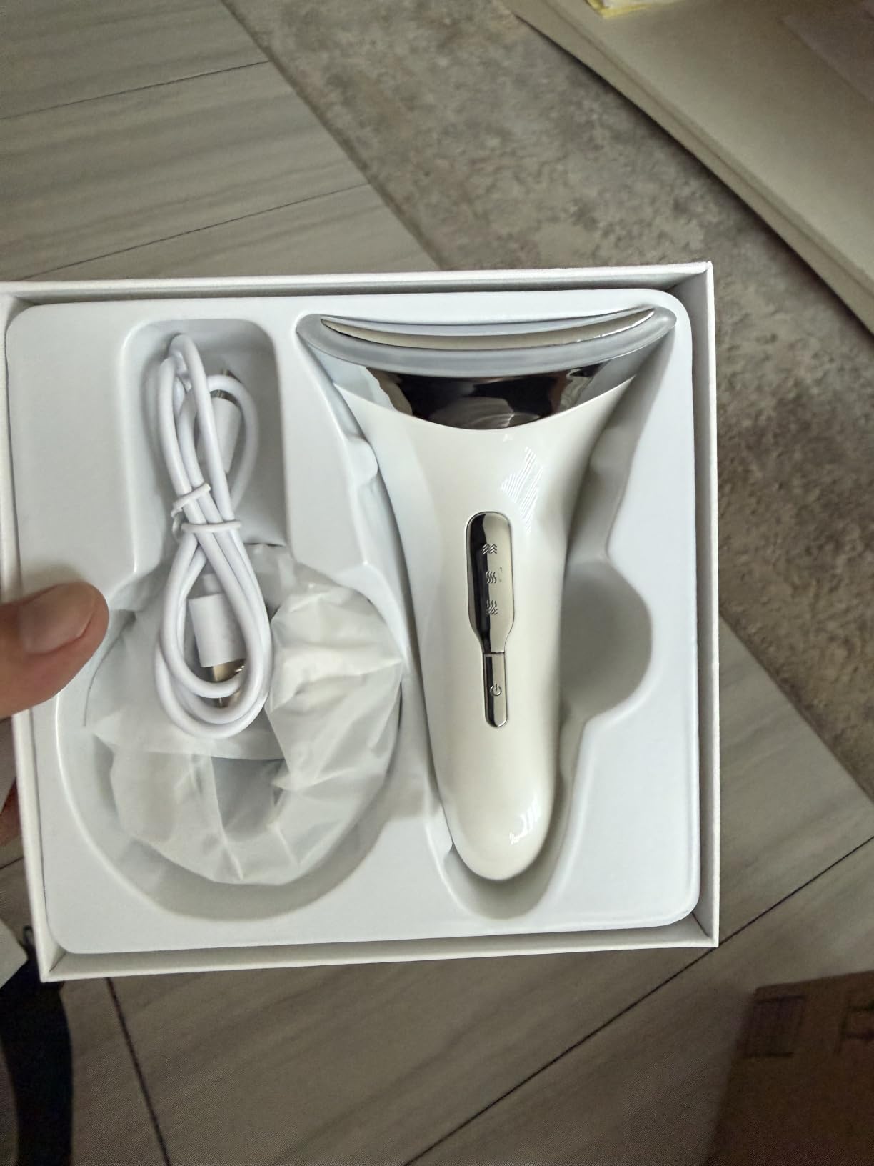 Dopsikn 7 Color Galvanic Machines - Red Light Therapy for Face and Neck, Face Massager Tool for Wrinkles, Double Chin, Vibrating Facial Massager with Thermals, White customer photo 1