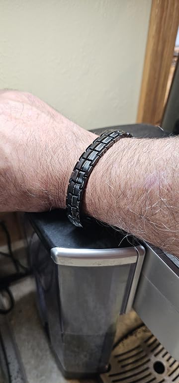 MagnetRX Magnetic Bracelets for Men - EllipseMAX 5X Strength 5,000 Gauss Magnets - Designed in USA & Patent Pending - Premium Titanium Mens Magnetic Bracelet & Adjustable Length (Silver) customer photo 2