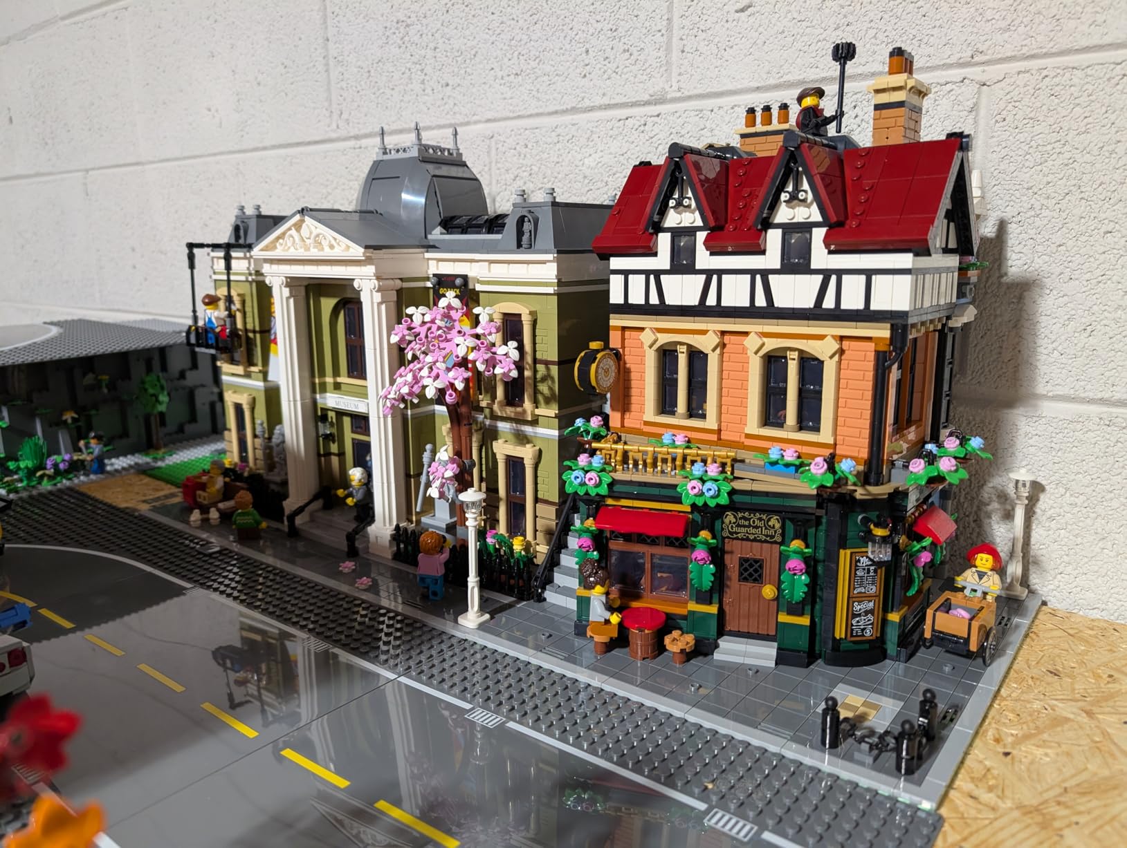 Icons Tudor Corner Building Set for Adults 18+ - DIY Miniature House Kit - Collectible Mini House Building Set for Men and Women - Crafting Gift for Adults - 10350 customer photo 1