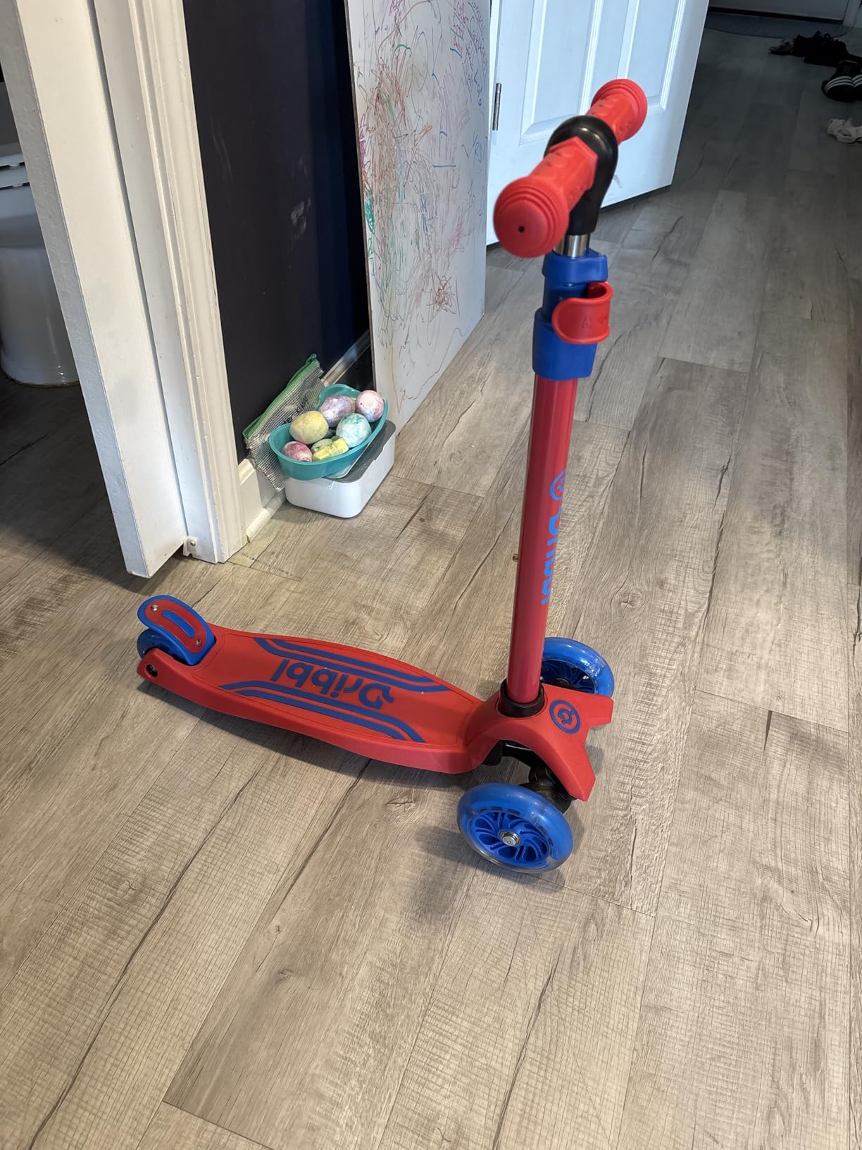Dribbl 3-Wheel Kids Scooter - Lean-to-Steer Technology, Adjustable Height Handlebar, Wide Anti-Slip Deck, Scooter for Boys & Girls Ages 3+, Child Safety Approved, Support Riders Up to 165 lbs, Candy customer photo 1