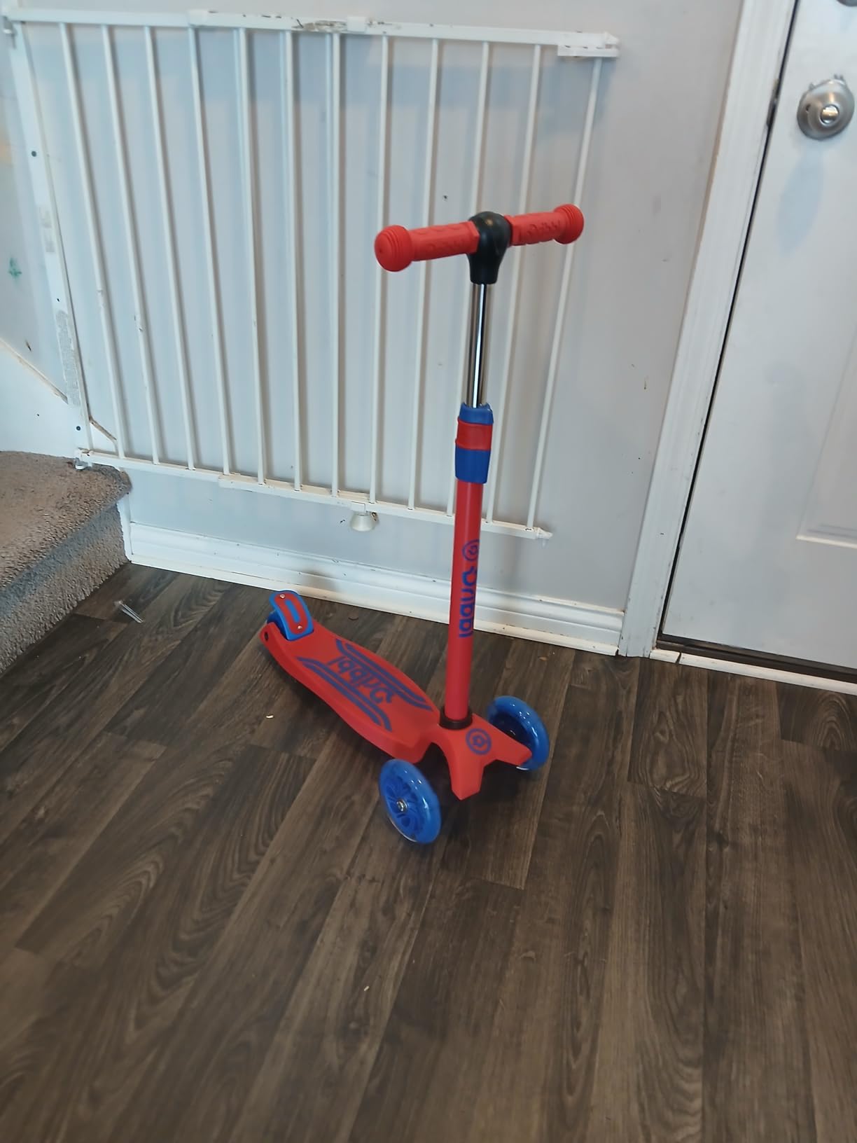 Dribbl 3-Wheel Kids Scooter - Lean-to-Steer Technology, Adjustable Height Handlebar, Wide Anti-Slip Deck, Scooter for Boys & Girls Ages 3+, Child Safety Approved, Support Riders Up to 165 lbs, Candy customer photo 2