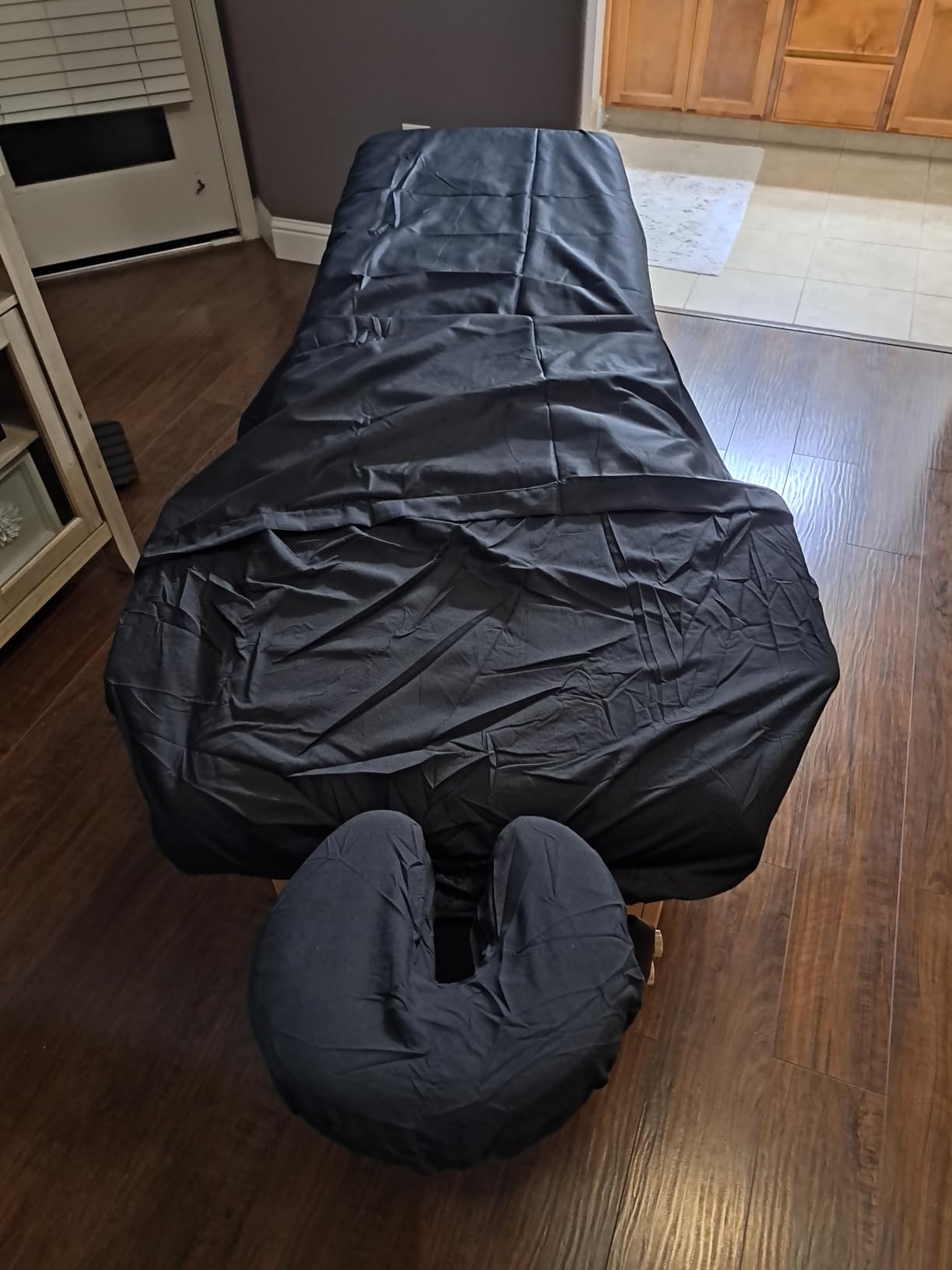 Yaheetech 84x28in Portable Massage Table Folding Adjustable Lash Bed, Cream | Beechwood legs, roomy 28in foam top customer photo 1