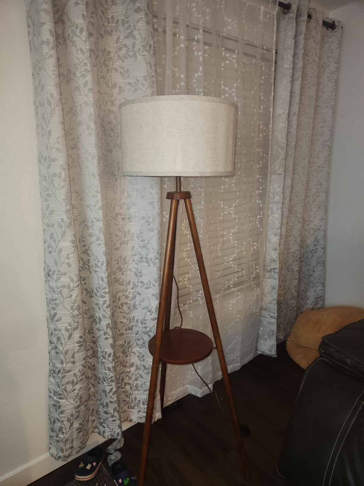 EOEYYOYB Floor Lamp with 3 Light Modes Adjustable - Wood Tripod Floor Lamp Modern LED Standing Lamp with Dimmable Brightness, Perfect for Living Room, Bedroom, and Office, Burlywood customer photo 1