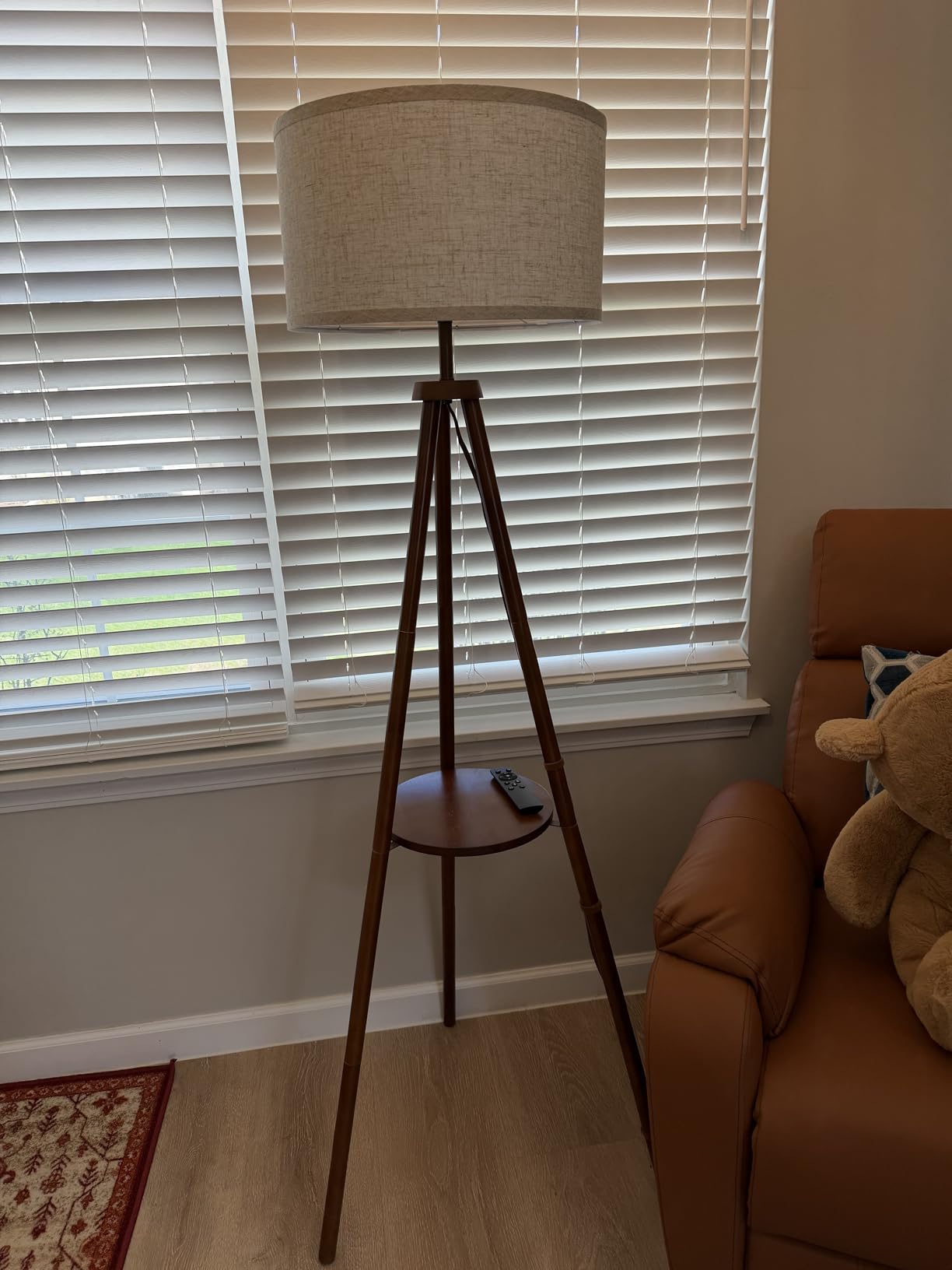 EOEYYOYB Floor Lamp with 3 Light Modes Adjustable - Wood Tripod Floor Lamp Modern LED Standing Lamp with Dimmable Brightness, Perfect for Living Room, Bedroom, and Office, Burlywood customer photo 2