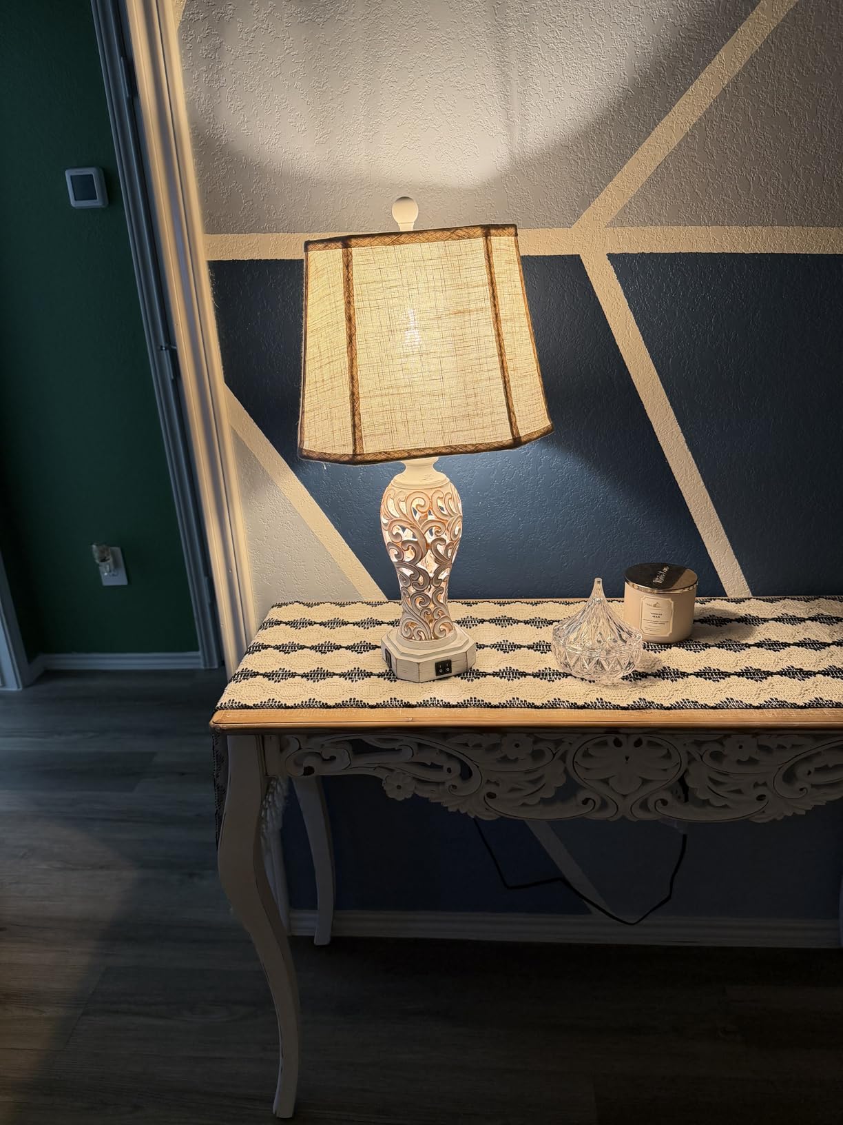 25'' Farmhouse Table Lamp for Living Room Bedroom with USB C+A customer photo 1