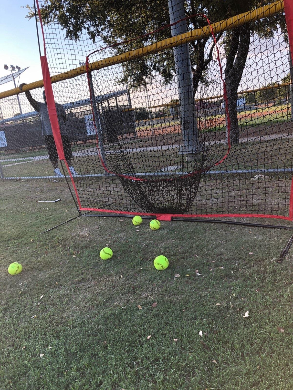 Amazon Basics Portable Baseball & Softball Hitting, Pitching, Practice Net with Strike Zone Target, 7 x 7 ft customer photo 1
