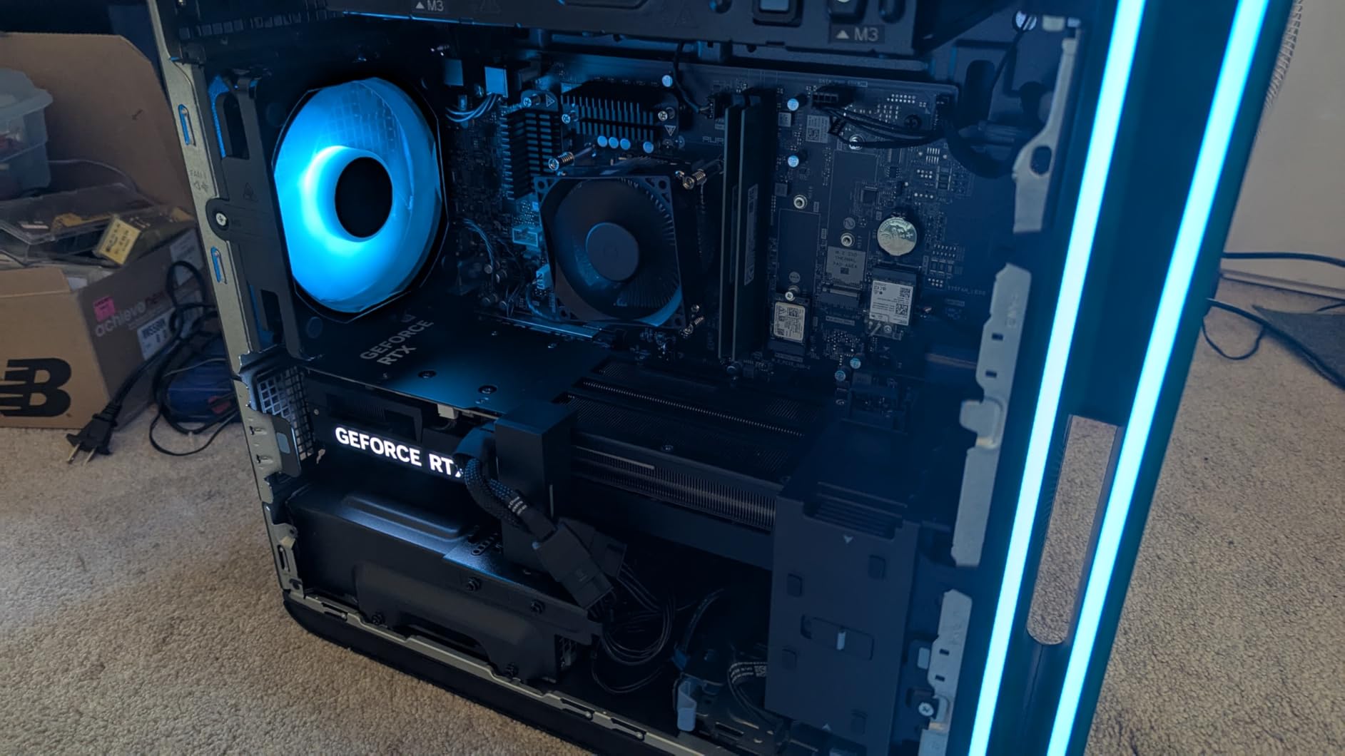 Alienware Aurora Gaming Desktop, RTX 5070, Intel Core Ultra 7 265F | 1TB SSD, 32GB DDR5, Wi-Fi 7, Bluetooth, Killer 2.5Gb Ethernet, Windows 11 Home, Wired Keyboard, ACT1250 customer photo 2