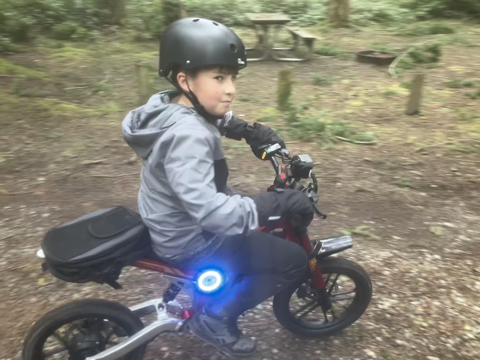 Tuttio ARC-I 36V Electric Dirt Bike for Kids 5-8, 22MPH 750W Mini Dirt Bike | 25 Miles, Adjustable 5 Modes Electric Motor, 16