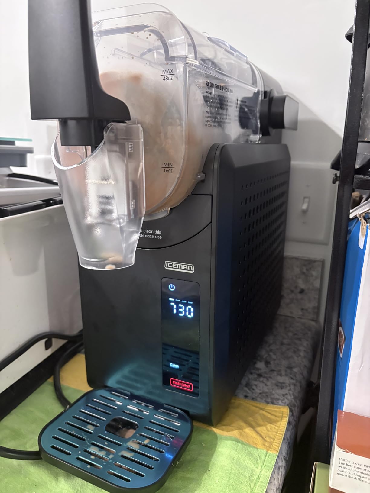 Iceman by Chefman Slush-Ease 68oz Slushie Machine, 48oz Liquid Capacity Frozen Drink Maker & Slushy Machine with 5 Presets and LED Display, Perfect for Frozen Margaritas, Frappes, Smoothies & Shakes customer photo 2