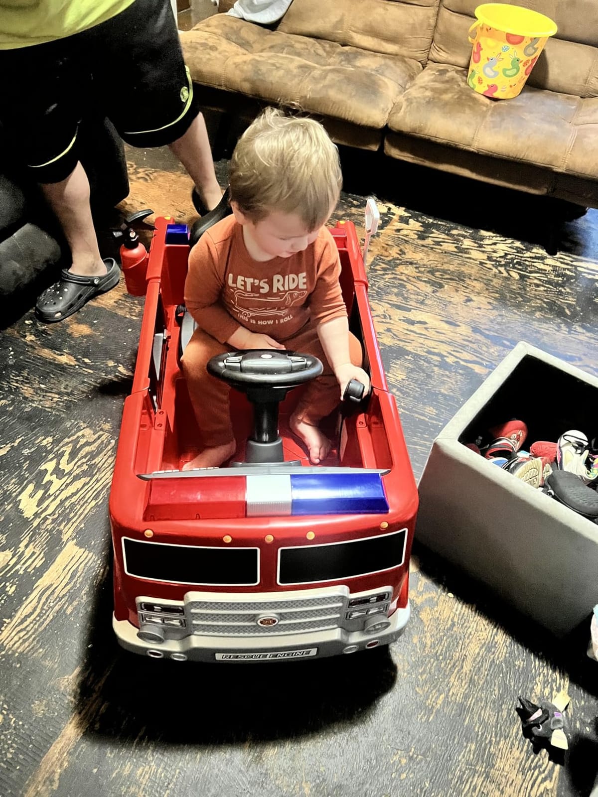 Costzon Kids Ride on Fire Truck, 12V Battery Powered Fire Car w/Remote Control, Extinguisher, Shovel, Loudspeaker, Music, Sirens, Lights & Wireless Connection, Electric Vehicle for Kids (Fire Truck) customer photo 1