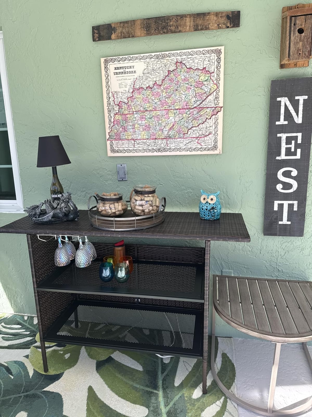 VINGLI Wicker Outdoor Bar Cart with Storage and Wheels, Outdoor Bar Table Serving Cart Rattan Bar Cart with Glass Top and Shelf for Pool, Party, Backyard, Porch (Brown) customer photo 2