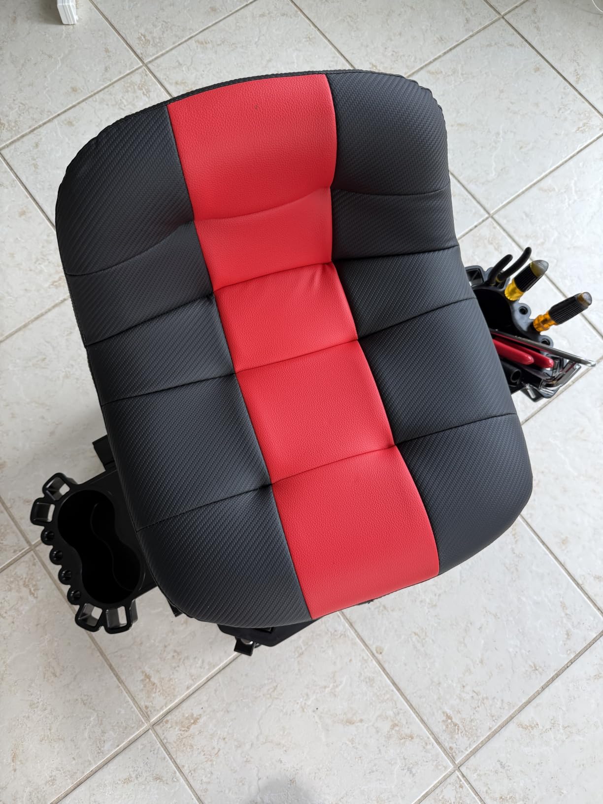 Rolling Stool with Wheels, Adjustable Height Pneumatic Garage Work Mechanic Stool Seat with Backrest, 400 LBS Capacity 360° Swivel Mechanic Crepper Chair with Tool Tray Storage, Red customer photo 1