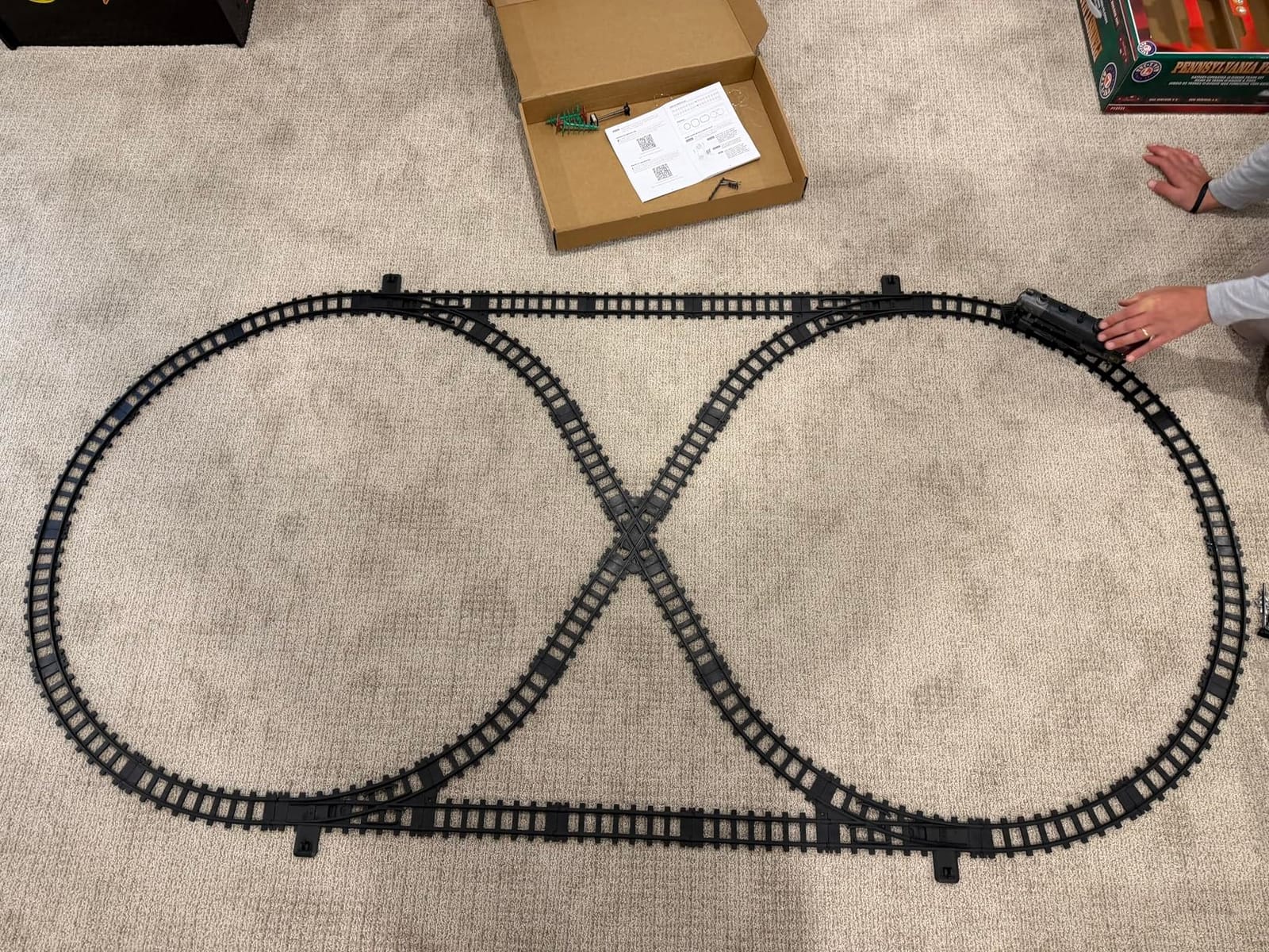 Lionel Pennsylvania Flyer Battery O Gauge Train Set with Remote & Lights | Train Set, Remote, Lights, Sounds, Smoke, Bluetooth, Age 4+ customer photo 2