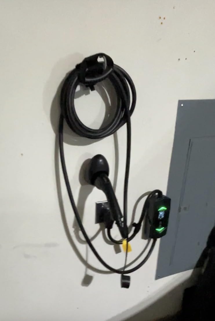 Level 2 EV Charger 40A(WiFi APP),240V NEMA 14-50P,J1772 Connector | 25ft UL & ETL Listed Cable,IP67 Waterproof,Adjustable Current 6A-40A,Delay Timer,Indoor/Outdoor With 5-15 Adapter customer photo 1