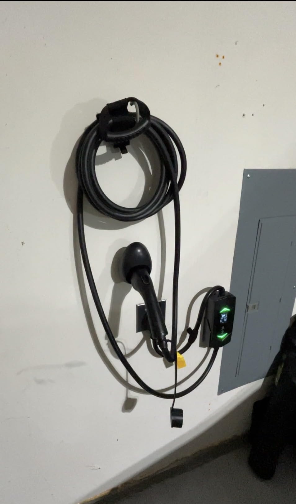 Level 2 EV Charger 40A(WiFi APP),240V NEMA 14-50P,J1772 Connector | 25ft UL & ETL Listed Cable,IP67 Waterproof,Adjustable Current 6A-40A,Delay Timer,Indoor/Outdoor With 5-15 Adapter customer photo 2