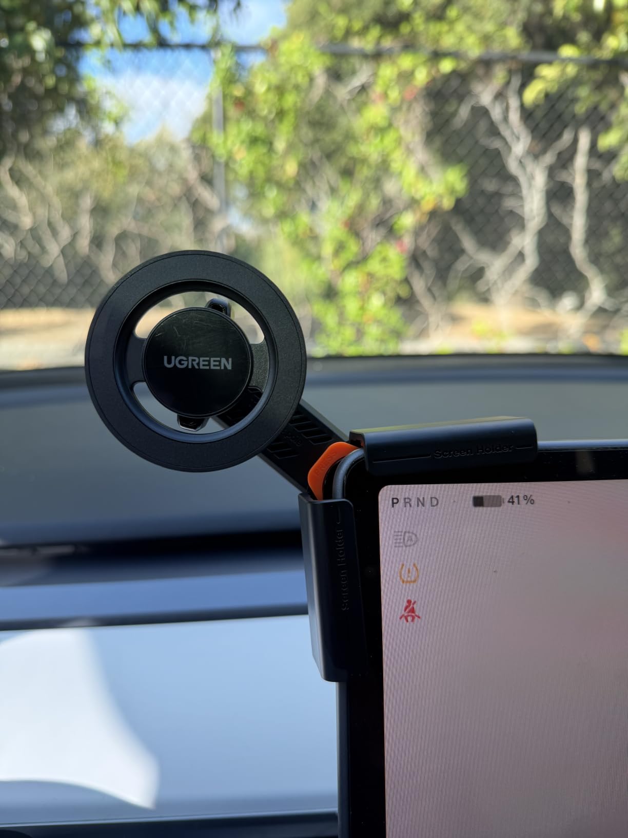 UGREEN Phone Holder for Tesla Model 3 and Y Accessories Magsafe Car Mount Magnetic Phone Mount Strongest Magnet Power Compatible with iPhone 17 16 15 14 13 Plus Pro Max Series customer photo 1