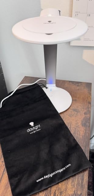 Halo Go 2 Portable Rechargeable Magnifying Lamp - 5 Diopter (2.25X) Magnification, 6,000K Daylight LED, 4,200 Lux Brightness, Compact Folding Design with USB Charging & Velvet Carry Case customer photo 1