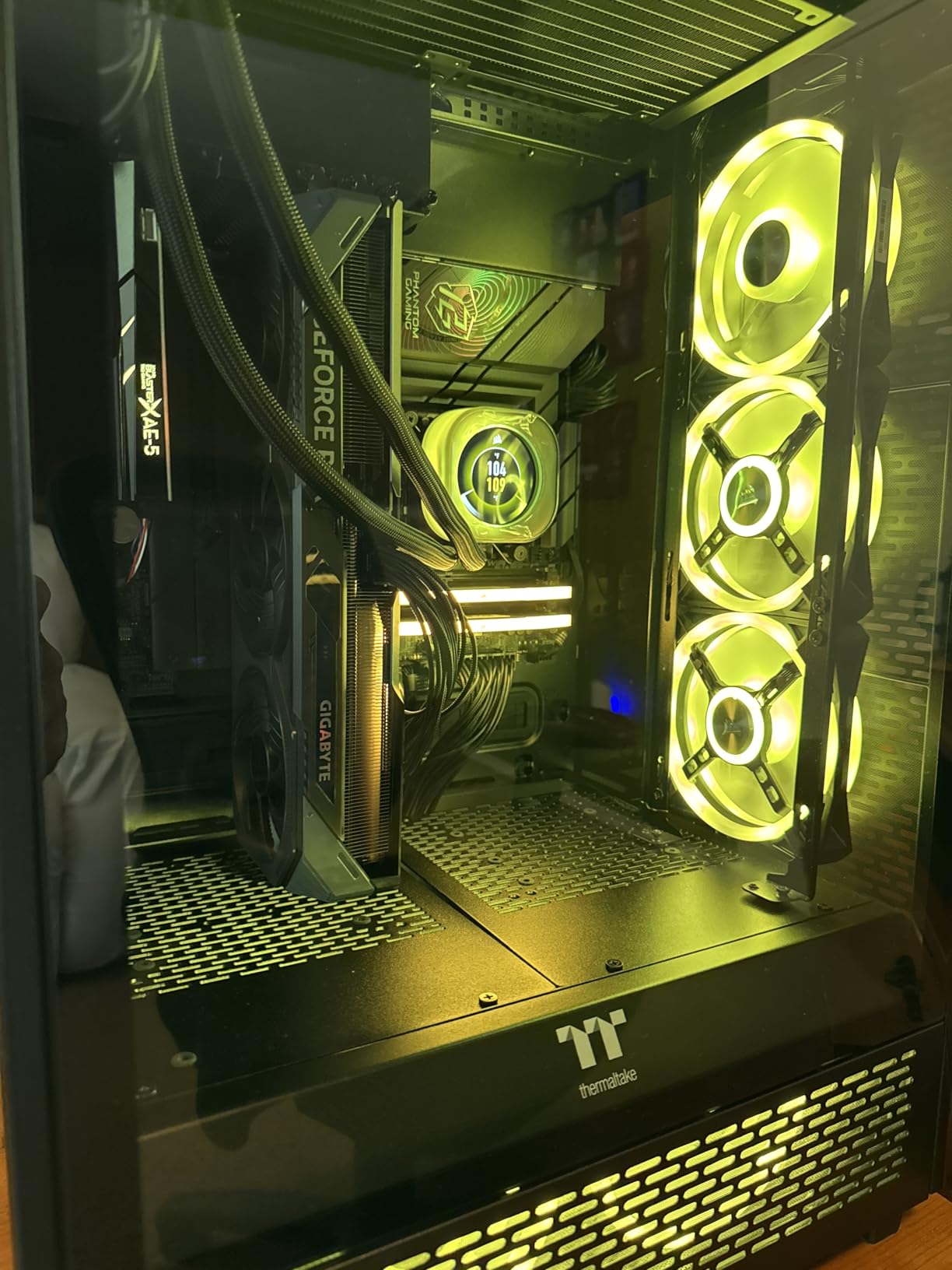 GIGABYTE GeForce RTX 5070 Gaming OC 12G Graphics Card, 12GB 192-bit GDDR7, PCIe 5.0, WINDFORCE Cooling System, GV-N5070GAMING OC-12GD Video Card customer photo 1