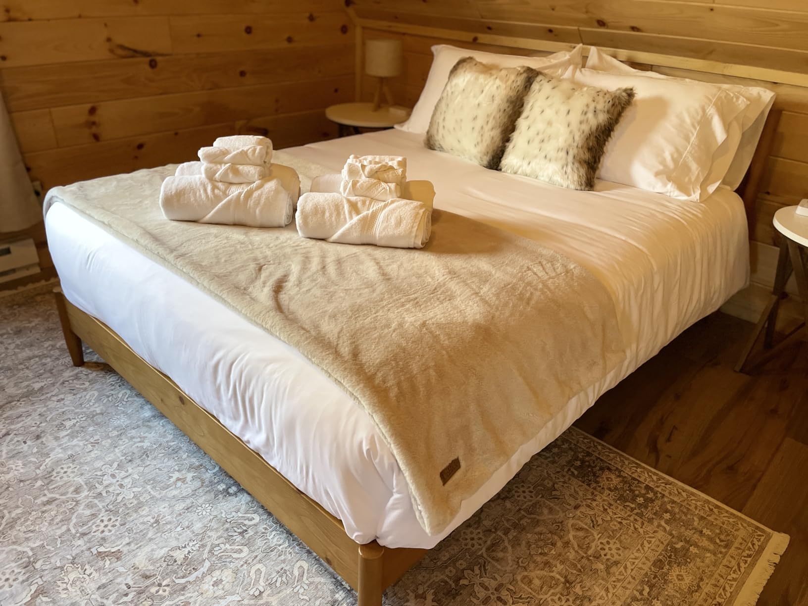 Utopia Bedding Duvet Cover Set with Pillowcases - 3 Pieces Bedding Duvet Cover with Zipper Closure - 1 Duvet Cover with 2 Pillowcases - Soft Brushed Microfiber (Queen, White) customer photo 1