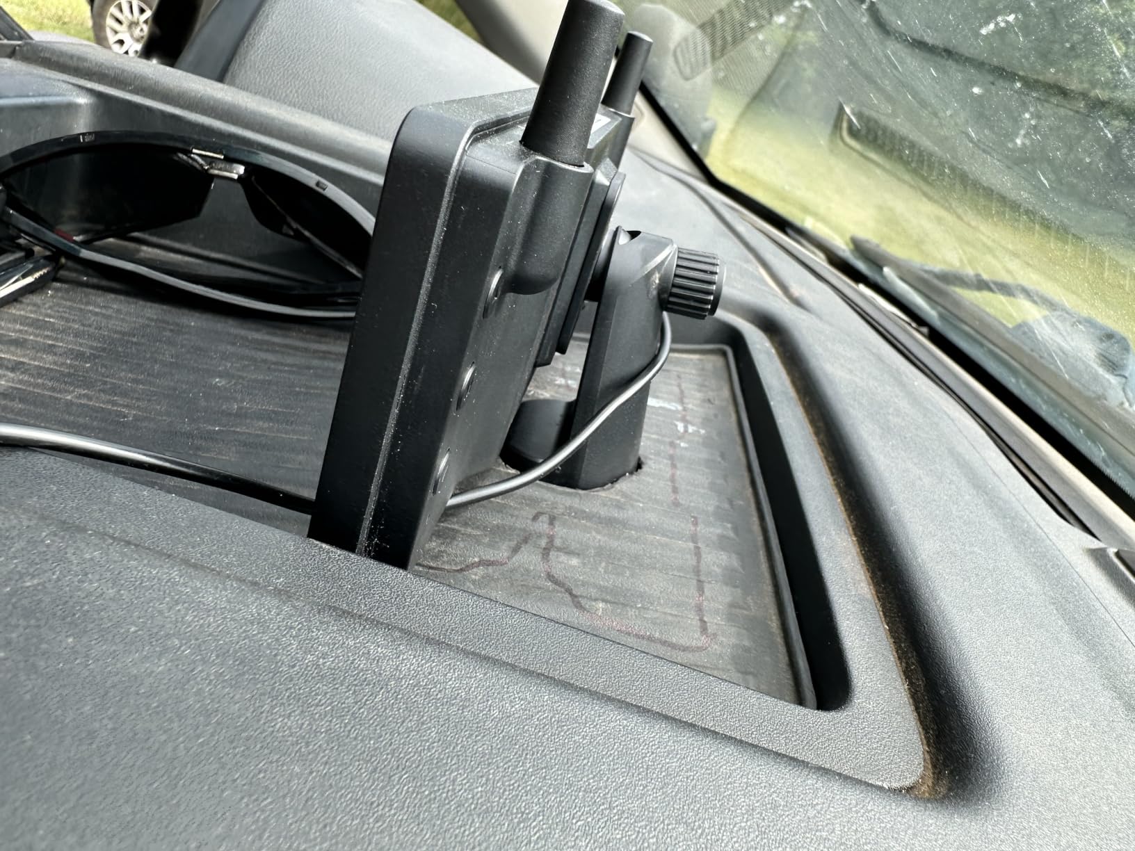 AUTO VOX Wireless Backup Camera Solar Magnetic, 7.2