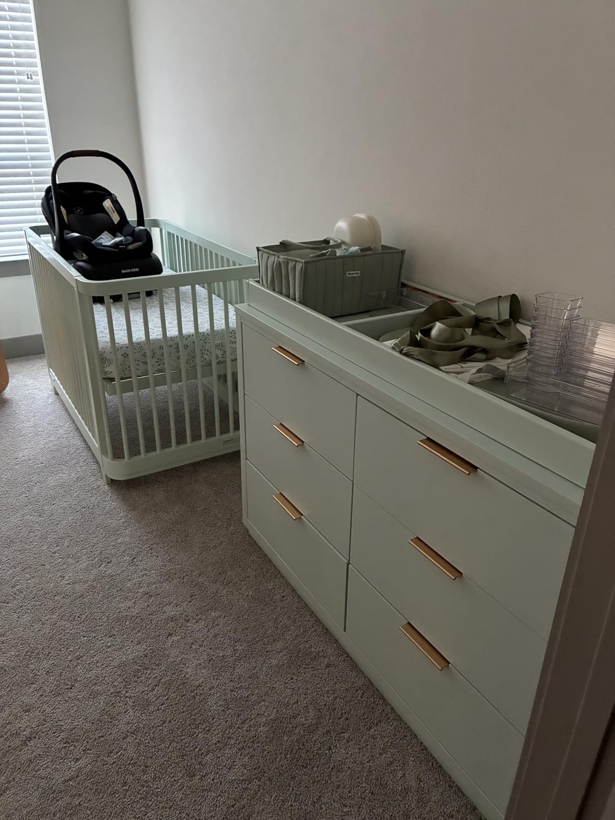 Delta Children Nest Crib and Dresser Nursery Furniture - 4-in-1 Convertible Crib | Forever 6 Drawer Dresser with Changing Top | Light Sage customer photo 1