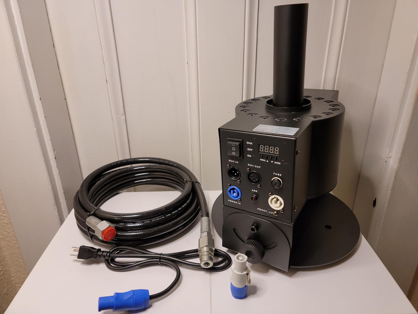 CO2 Jet Machine, 300W CO2 Cannon with LED Lights, Professional DMX CO2 Fog Machine Air Column, LED Stage Smoke Machine for DJ, Wedding, Party, Events, Festival (1pc) customer photo 1