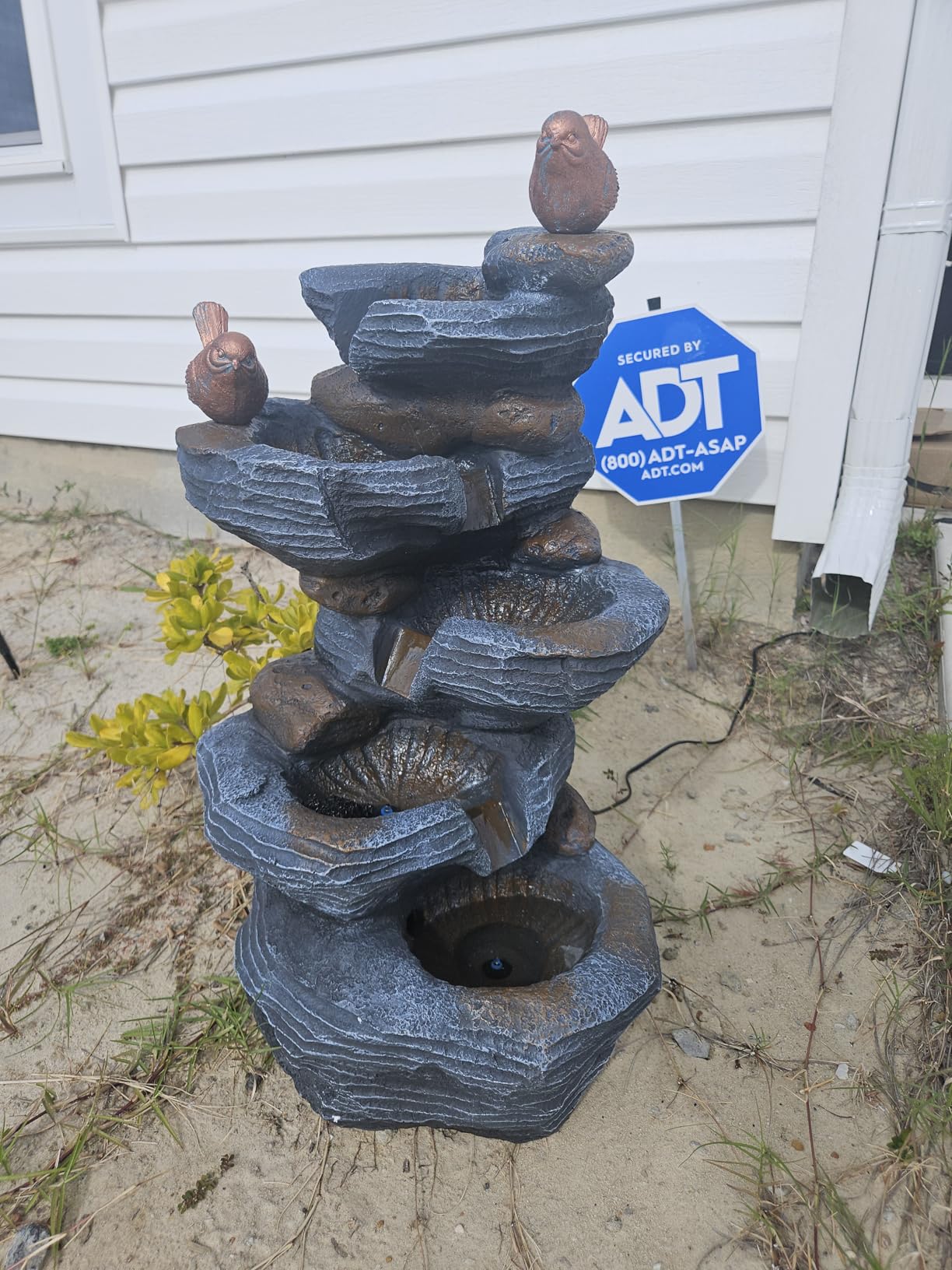 Grepatio Outdoor 5-Tiers Cascading Rock Water Fountain, Waterfall Fountain with 4 LED Lights, Outdoor Fountains and Waterfalls for Garden or Patio, Yard, and Deck Decor with Natural Stone Look customer photo 1