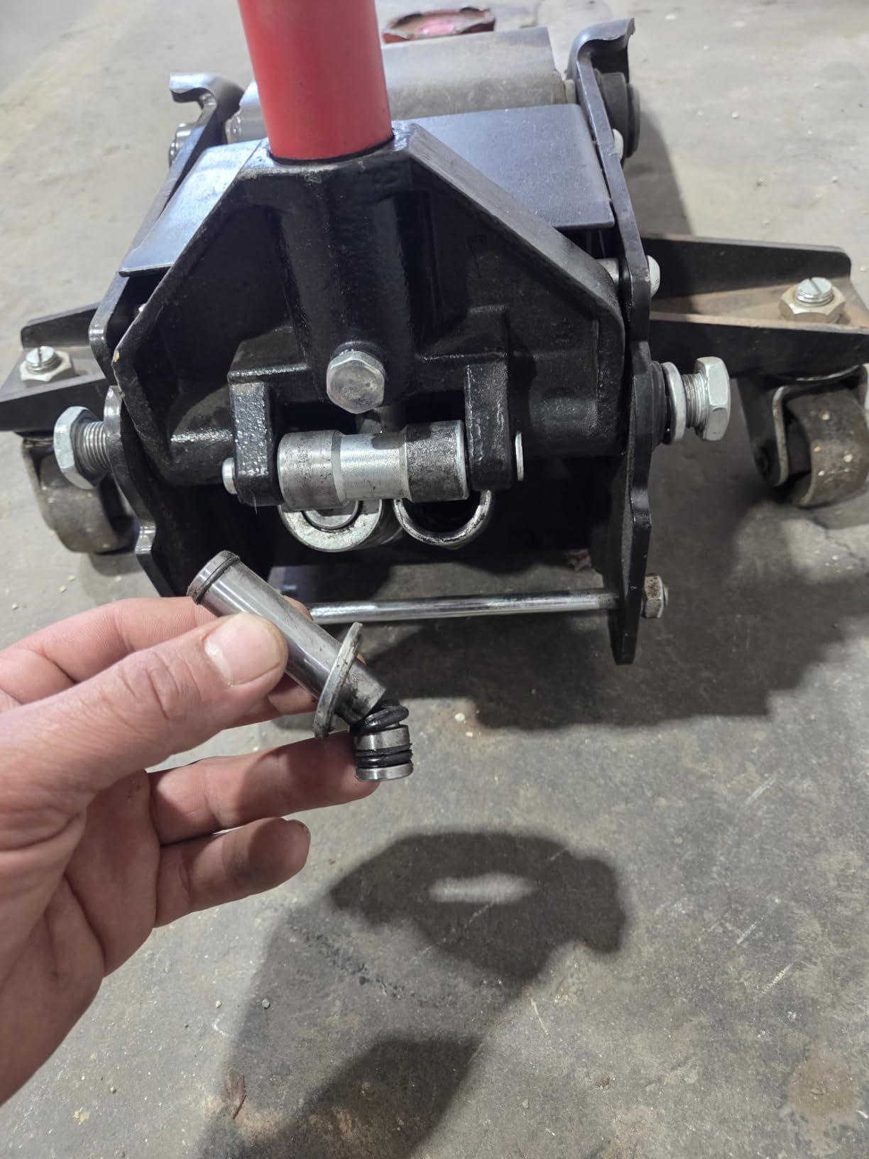 5-Ton (11000lbs) Low Profile Hydraulic Super Heavy-Duty Steel Floor Jack with Dual Pistons Quick Lift Pump customer photo 2