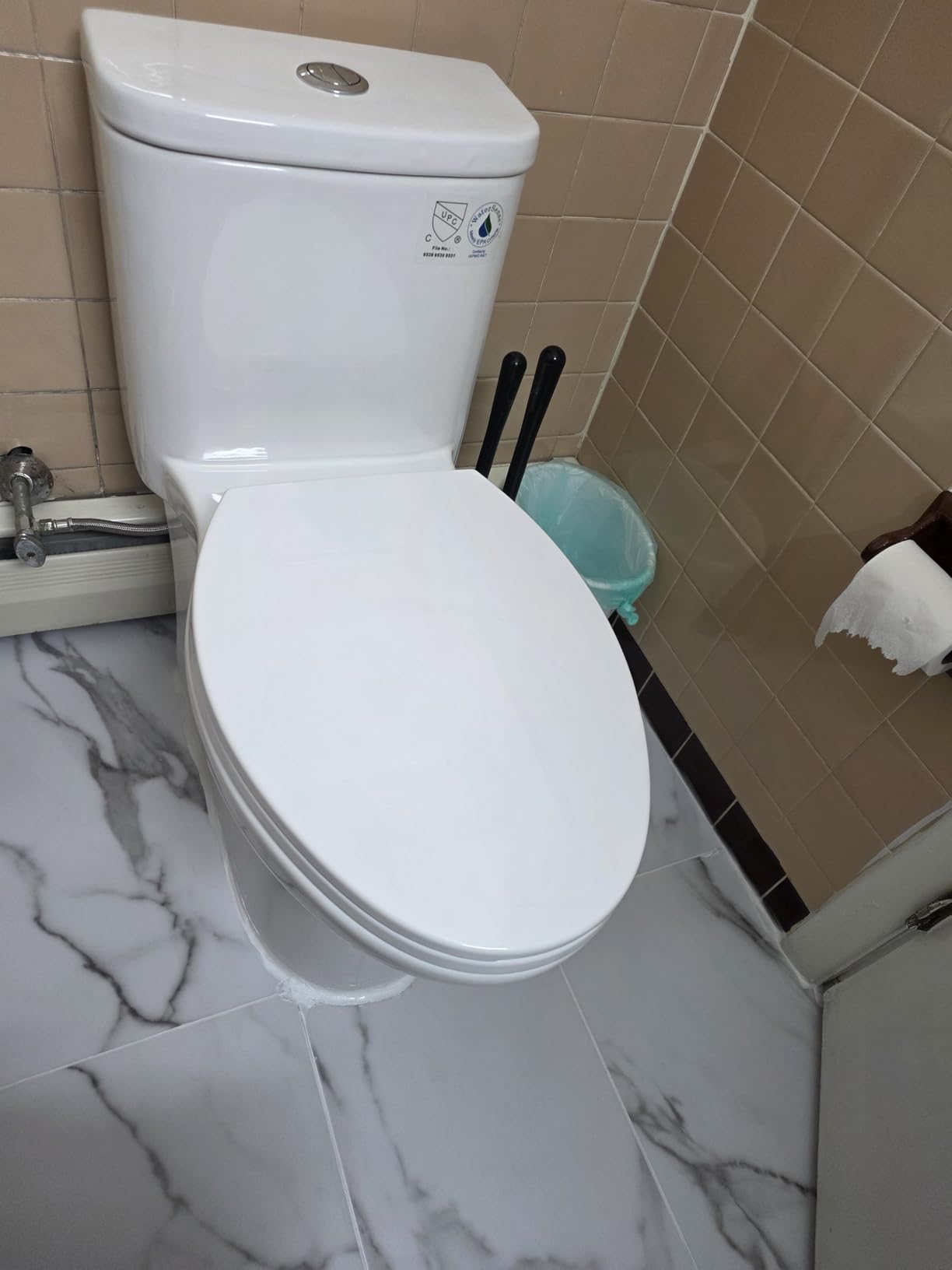 Elongated One Piece Toilet with 17.3