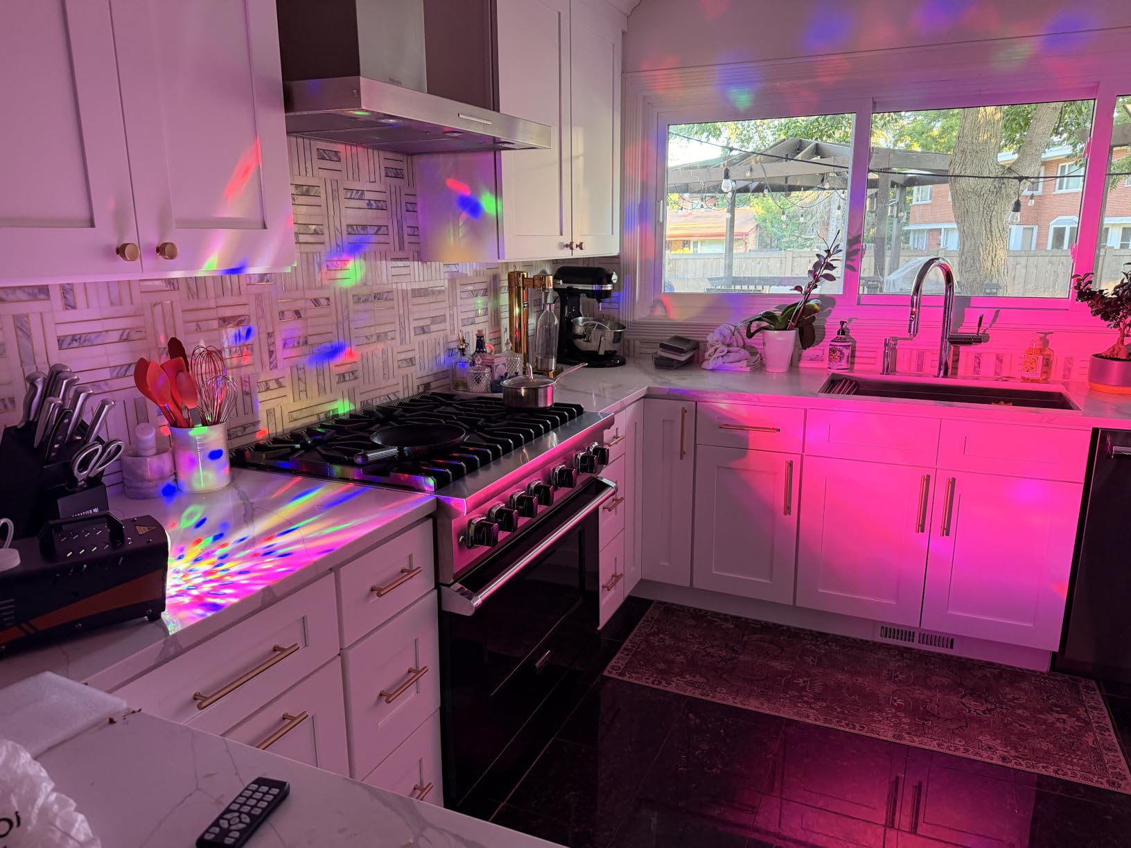 800W Fog Machine, 4500CFM for Halloween, Disco Light & Remote | 13-Color LED Effect Smoke Machine, Wired & Wireless Remote, Dry Run Protect, for Indoor, Outdoor, Wedding, Parties & DJ Stage customer photo 1