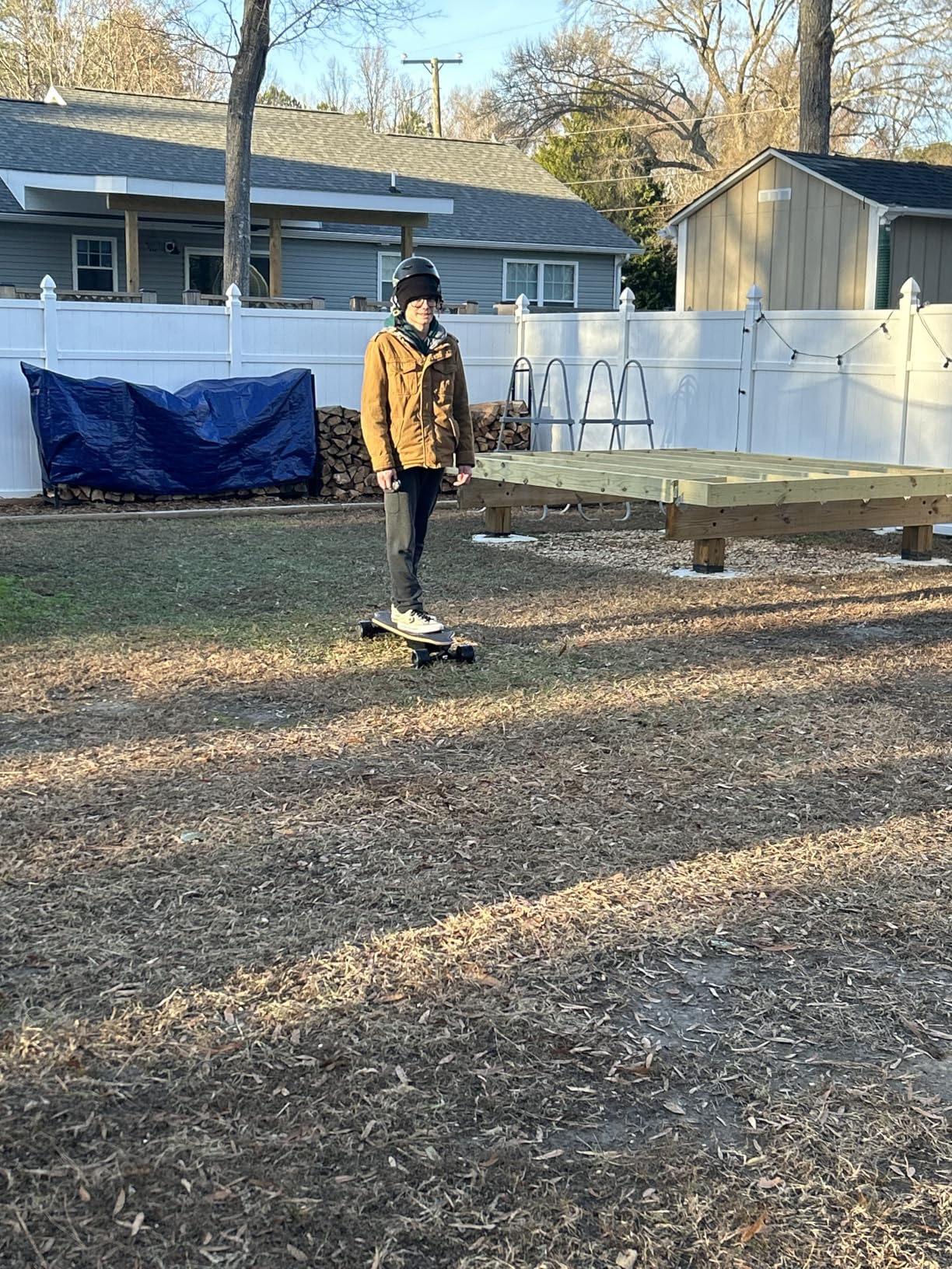 A1 Electric Skateboard with Remote, Rang Up to 17 Miles/24, 8 Ply Canadian Maple, Smooth Breaking, Suitable for Younger Beginners customer photo 2