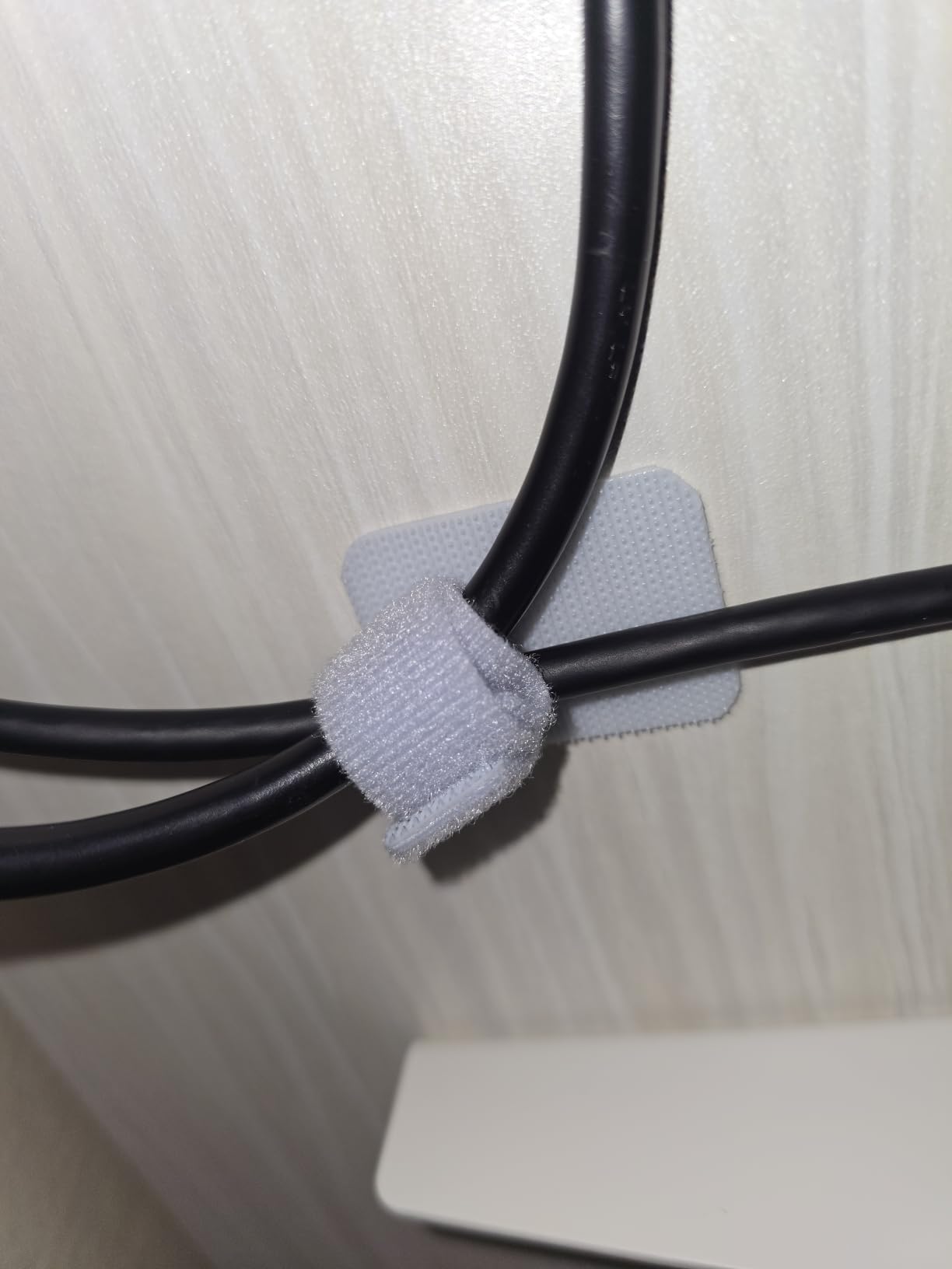 Cable Management Under Desk, 【Up to 15 Cord】【Enhanced Wire Holder】 Cord Organizer, Adjustable Hook and Loop Cable Ties, Home Office Essentials, Cable Hider Clips Under Table, 20 Pair customer photo 2