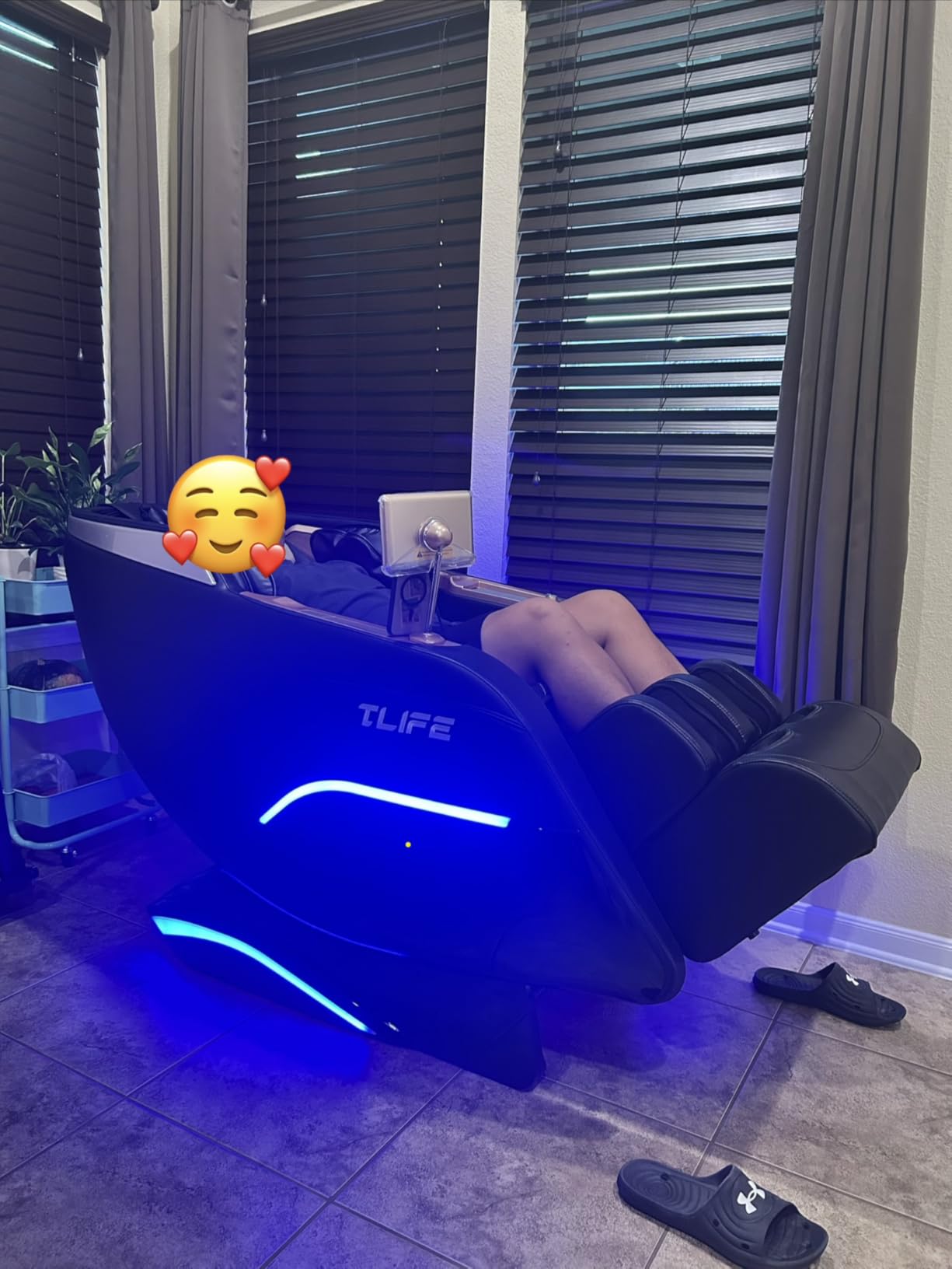 TLIFE Massage Chair Full Body 160° Zero Gravity SL-Track, 12 Modes, Black | Full-Body Airbags, Body Scan, 6 Massage Techniques, Foot Roller, LCD Touchscreen, No Assembly, Lumbar & Calf Heat for Seniors customer photo 2