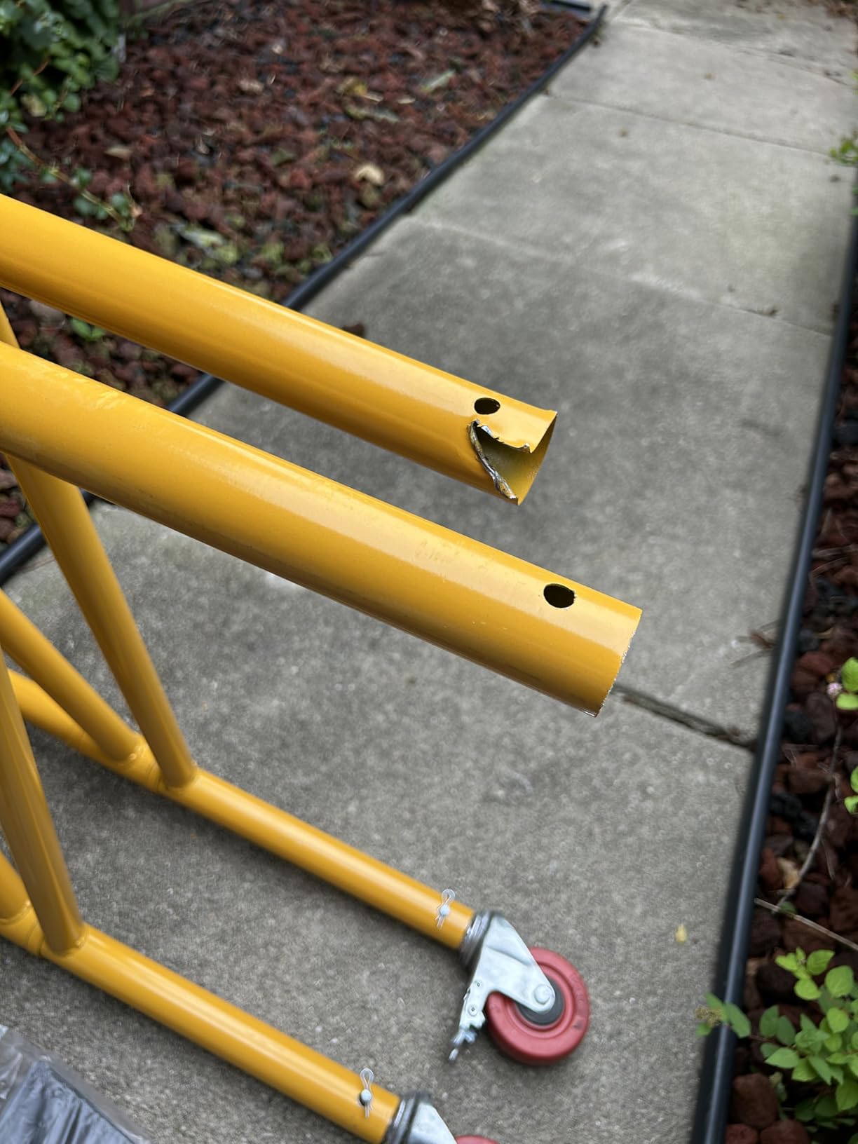 LEADALLWAY Portable Rolling Scaffolding 4 Foot Mobile Baker Scaffolding | 770 LBS Capacity, Locking Wheels, Tool Bag, Scaffolding Platform customer photo 2