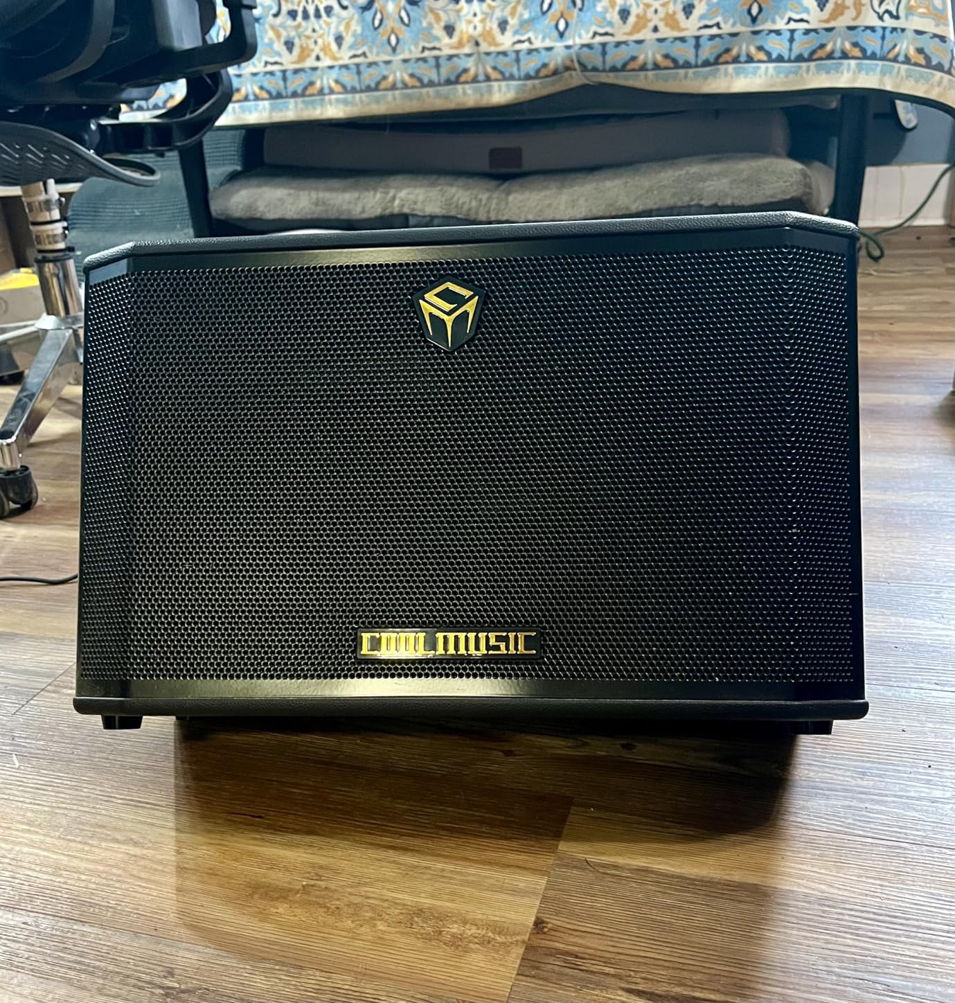 Coolmusic 300W Professional Acoustic Guitar Amp, Busking Amplifier PA System with 7 Inputs, Studio-Grade Reverb/Chorus/Delay/Tremolo/Phaser/Flanger, 3-Band EQ customer photo 2