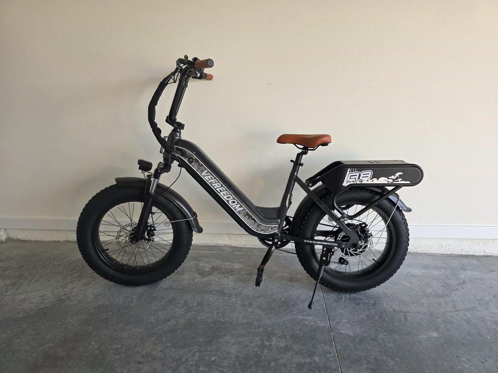 EUY Electric Bike for Adults with Peak 1500W Motor, 48V 20Ah Removable Battery Fast Ebike,Max 70Miles,20