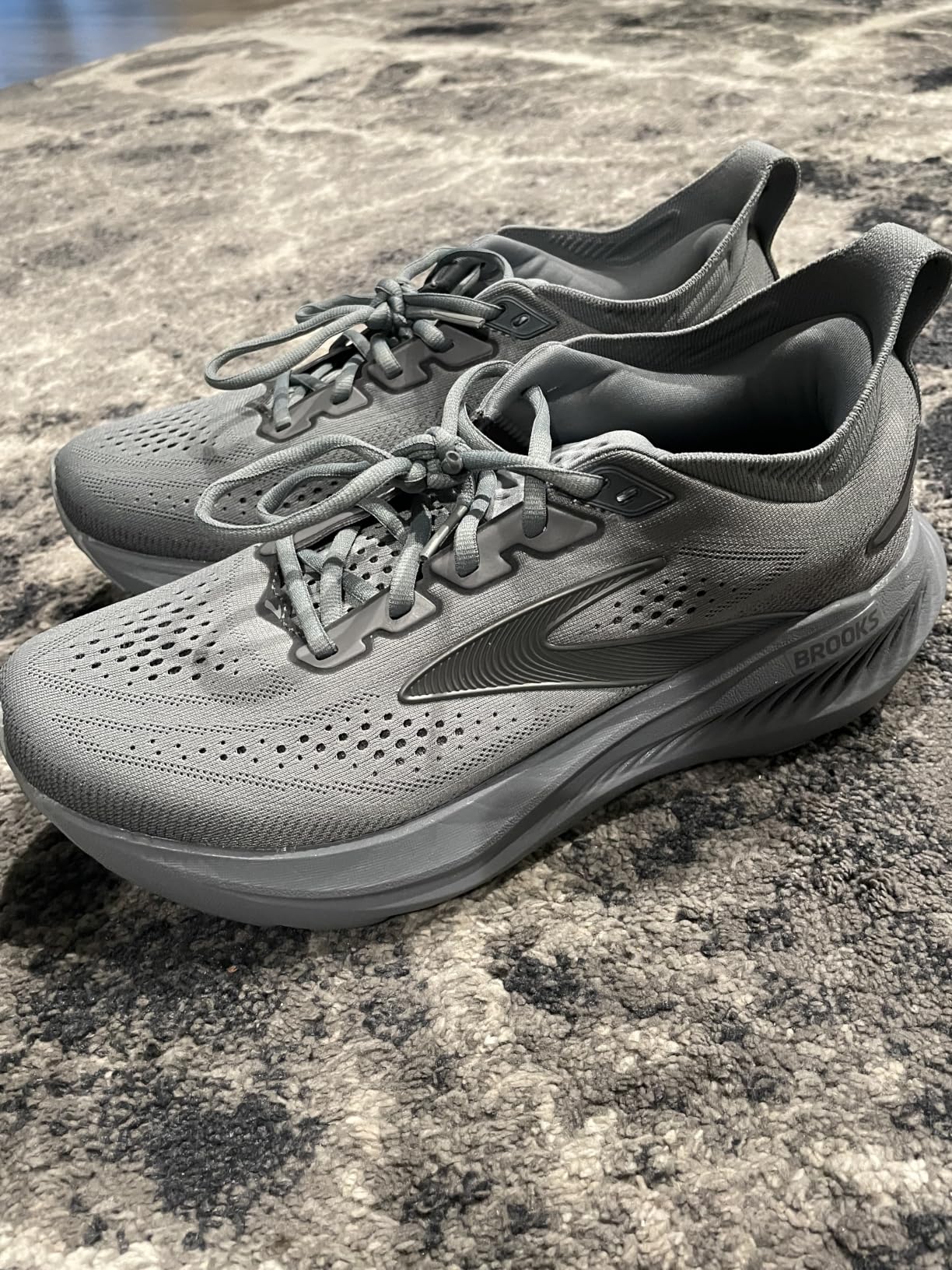 Brooks Men's Glycerin 23 Neutral Running Shoe customer photo 2