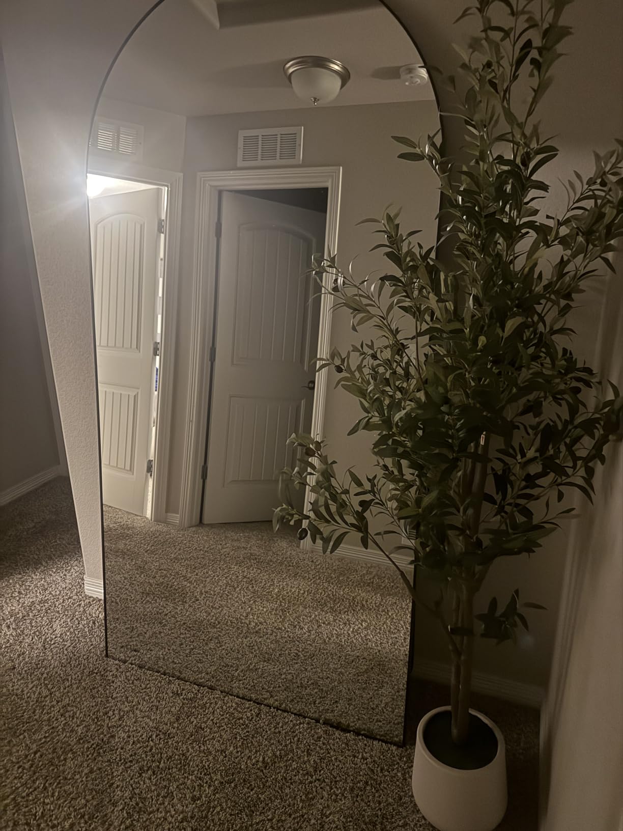 KOMCOTE Full Length Floor Mirror, 91x46 Inch Oversized Arched Standing Mirror in Black for Bedroom, Living Room, Dressing Room - Elegant Freestanding Leaning Mirror Decor customer photo 1