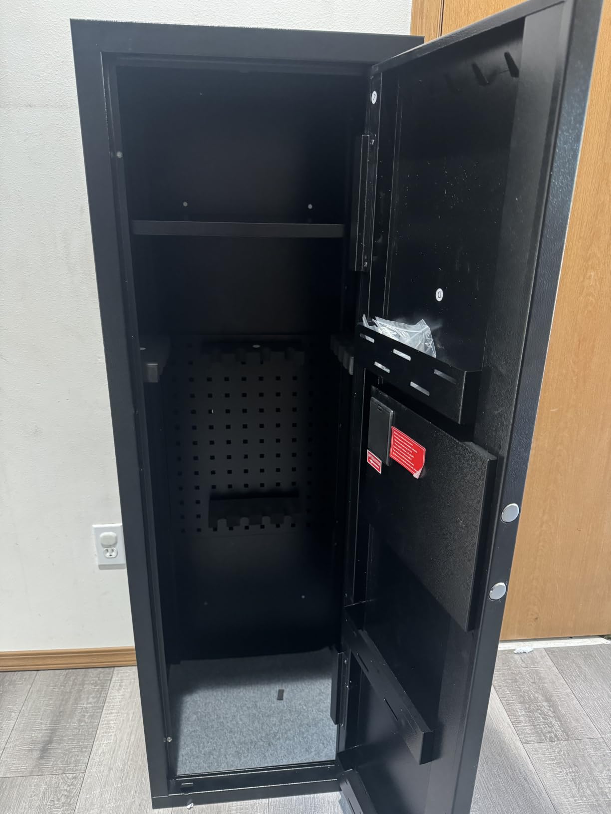 KARINI Biometric Gun Safe for Rifles and Pistols, 10-12 Rifle Safe with Quick Fingerprint Access, Alarm System, Adjustable Shelves & Ammo Storage, Gun Cabinet for Home, Office, and Garage customer photo 1