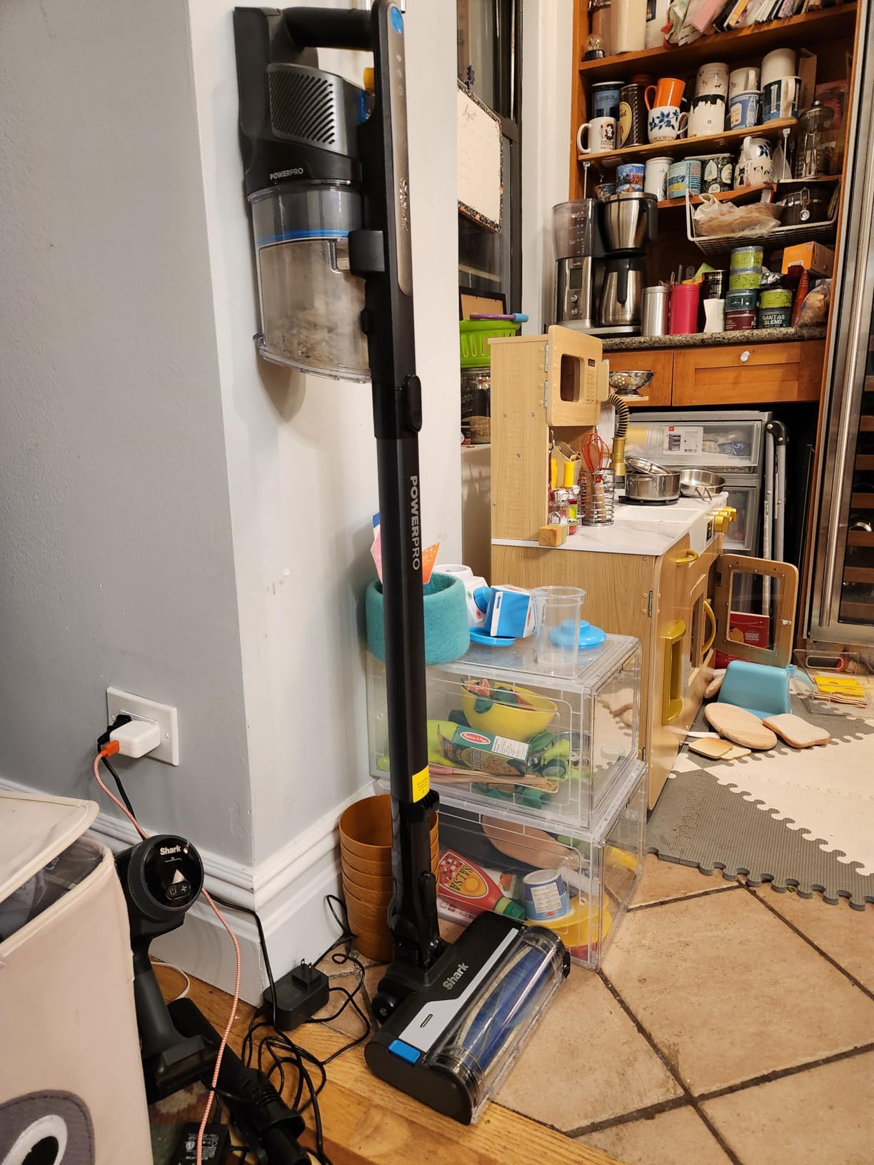 Shark PowerDetect Cordless Stick Vacuum, Java Ice Blue, IP1255 | Powerful Suction, HEPA Filtration, Carpet & Hard Floor, Portable, Stick Vacuum for Pet Hair customer photo 2