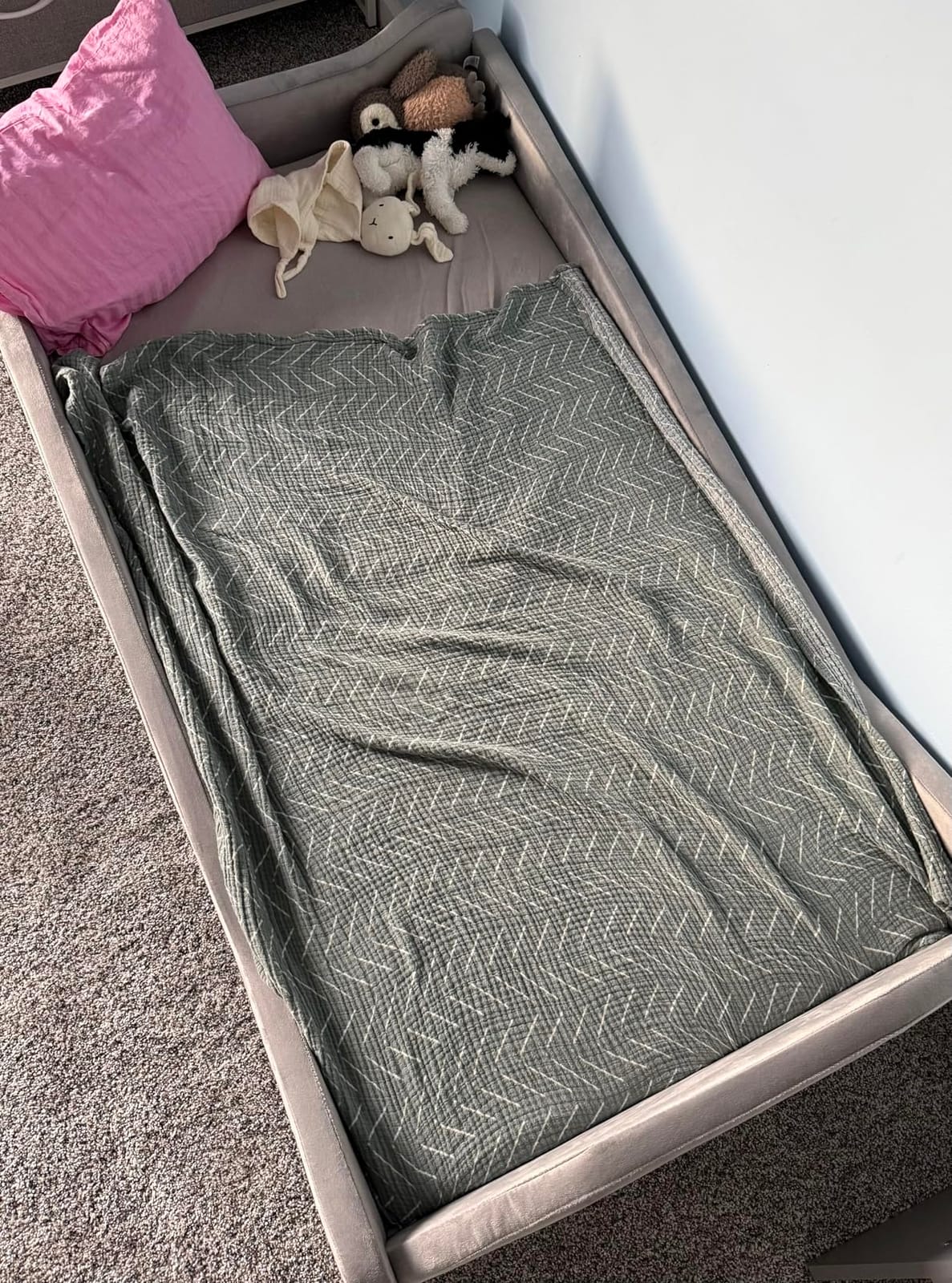 JOYMOR Toddler Bed, Floor Bed with Safety Guardrail, Montessori Toddler Bed with Animal Ear Shapes, Soft Velvet Wood Bed for Infant, Kids, Mattress not Included (Gray) customer photo 2