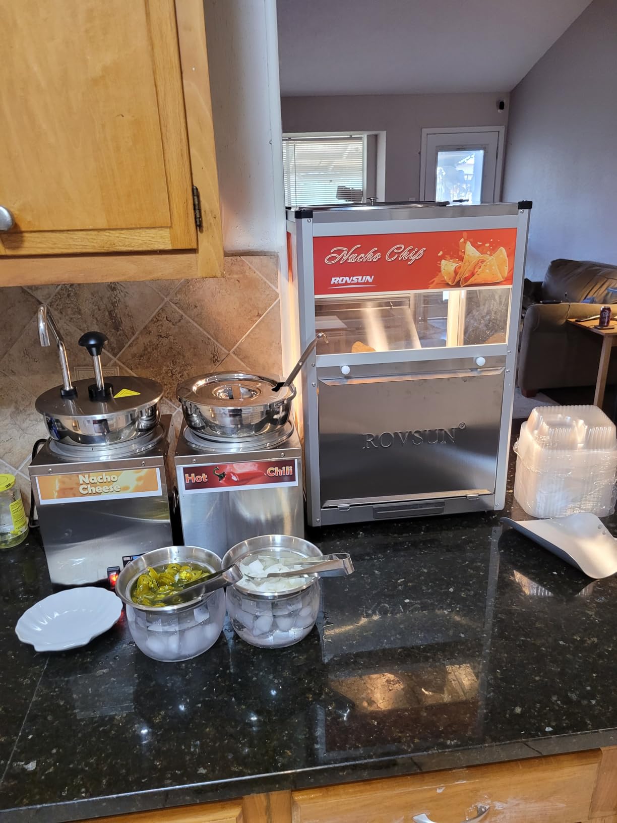 ROVSUN Nacho Machine Food Warmer, Nacho Chip Warmer Countertop Display Case with Warming Light, Removable Deflection, Glass Door, Scoop for Nacho Chips Peanuts Popcorn Stainless Steel customer photo 1