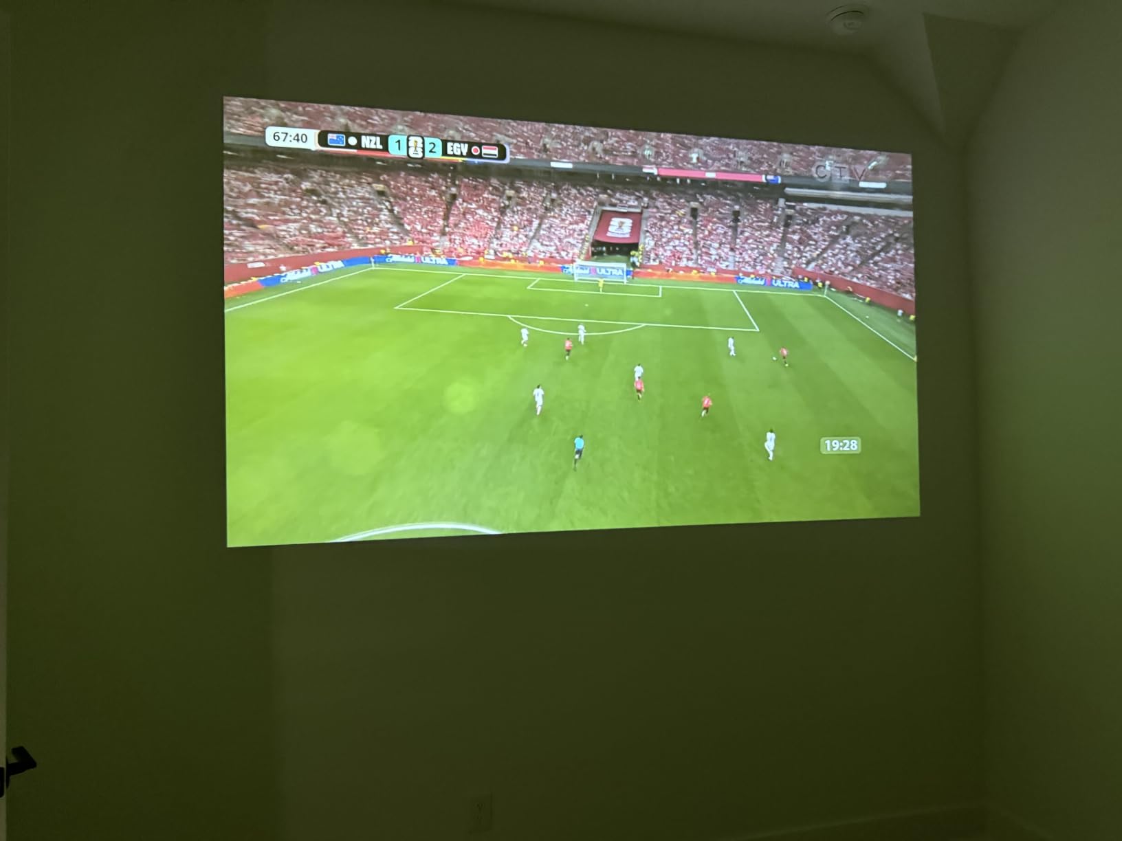 [Officially-Licensed App & Auto Focus]White Smart Mini Projector with WiFi and Bluetooth, XuanPad 4K Support Movie Projector, Portable Native 1080P Outdoor Projector with 360° Stand customer photo 1
