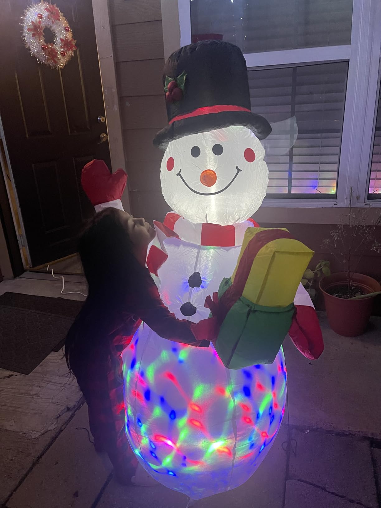 5 FT Christmas Inflatables Snowman Outdoor Decorations, Blow Up Snowman | Inflatable Snow man with Rotating Lights, Christmas Blow Ups Yard Decorations for Outside Xmas Vacation Lawn Porch Holiday customer photo 1